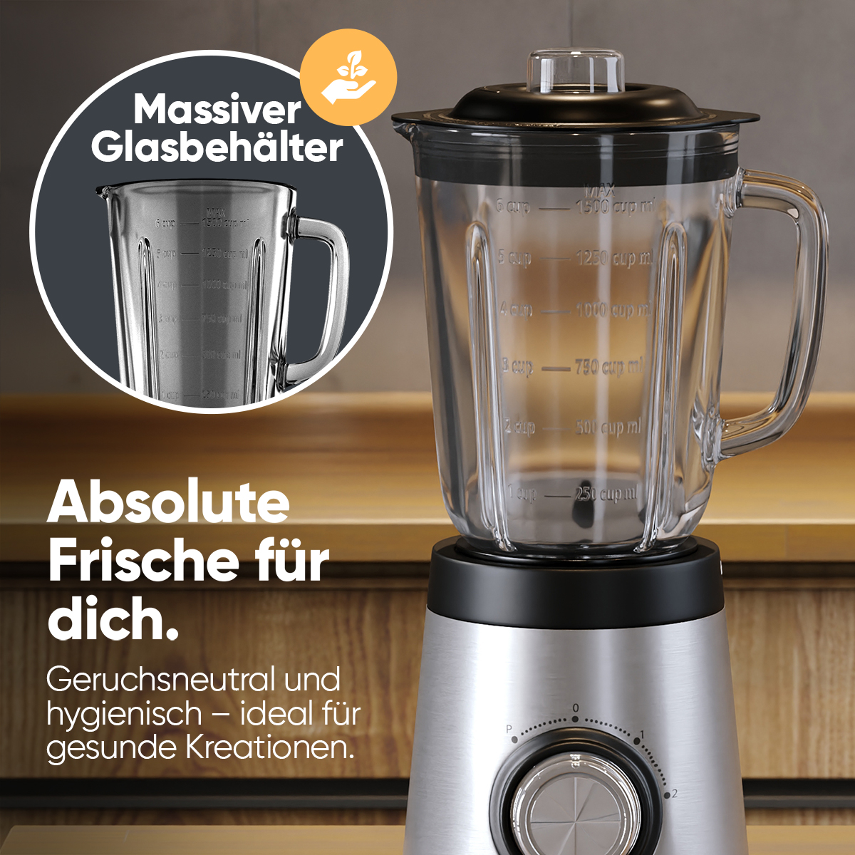 Ein Mixer mit Glasbehälter, schwarzem Deckel und silberfarbener Basis. Es hat Messmarkierungen und ein Zifferblatt. Der Einsatz zeigt das Glas.