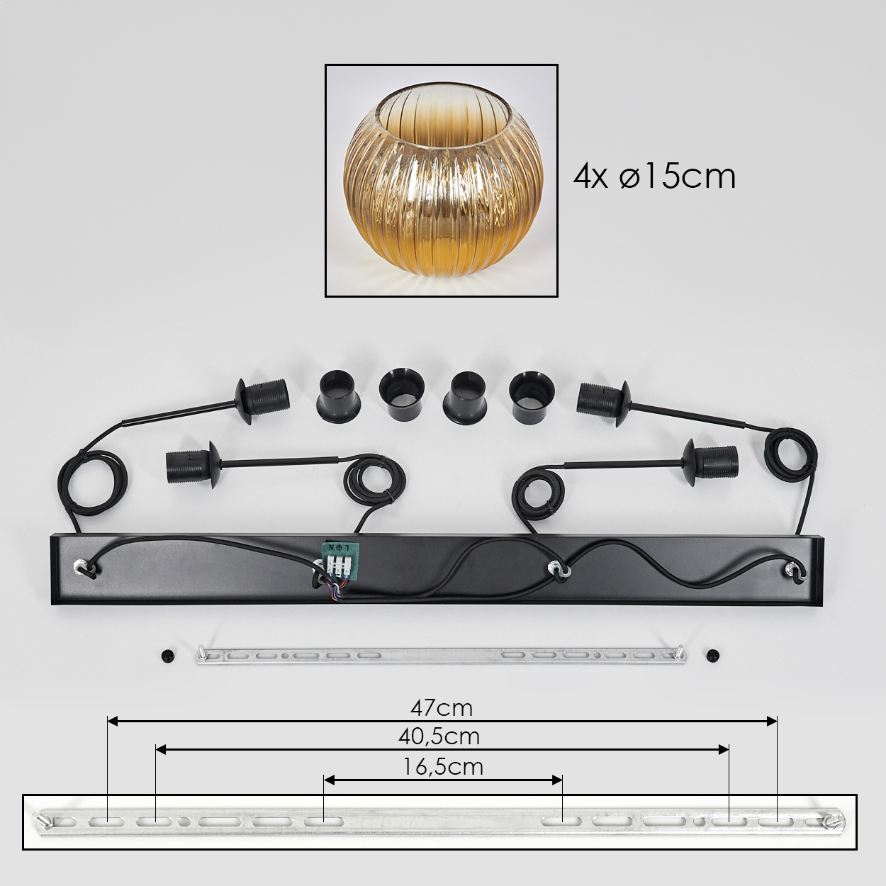 Zerlegte Lampenteile: goldene Glaskugel, schwarze Lampenfassungen, Metallstange und Befestigungsmaterial. Abmessungen sind angegeben.