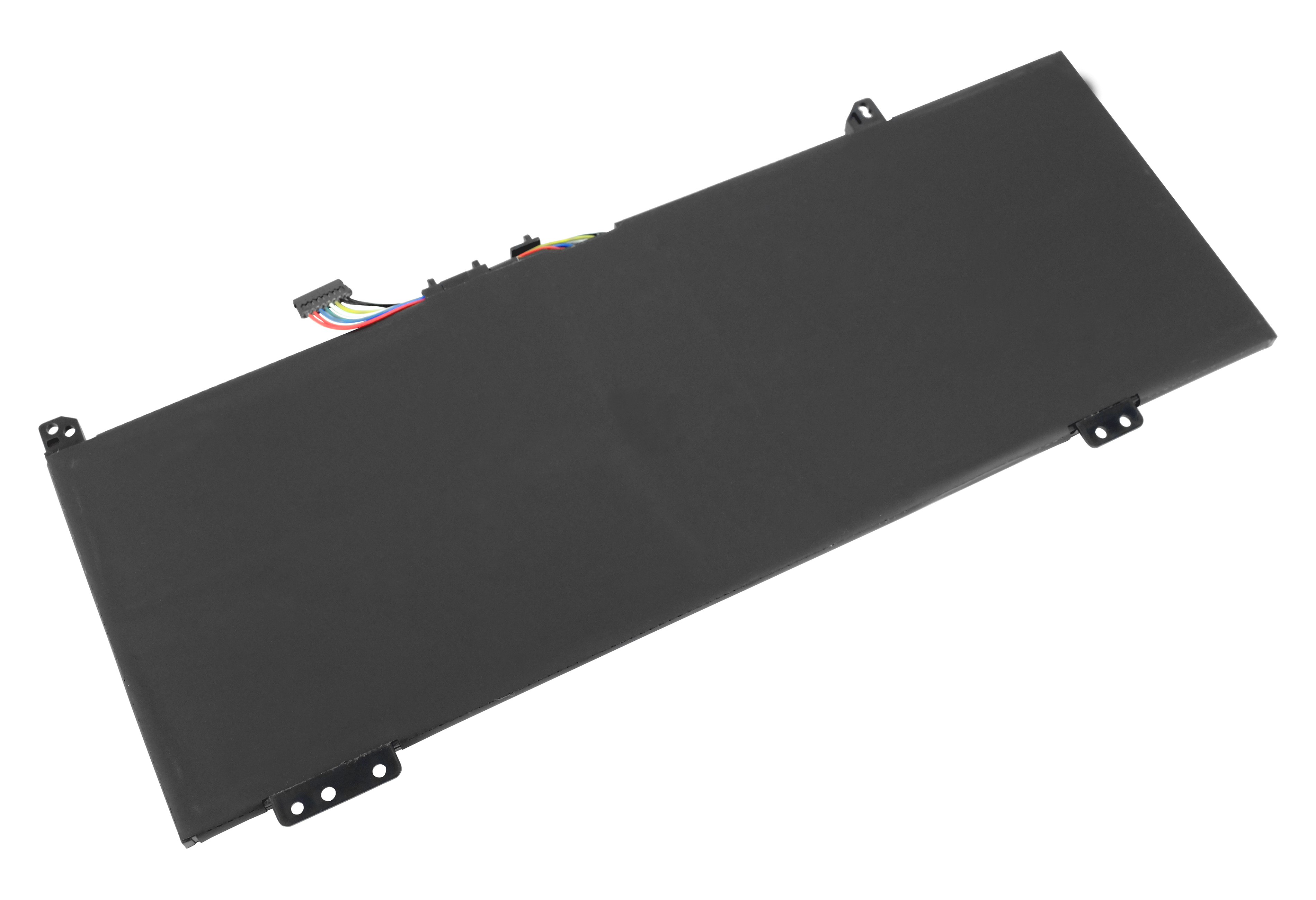 Ein rechteckiger schwarzer Laptop-Akku mit Stecker und farbigen Drähten, isoliert auf weißem Hintergrund.