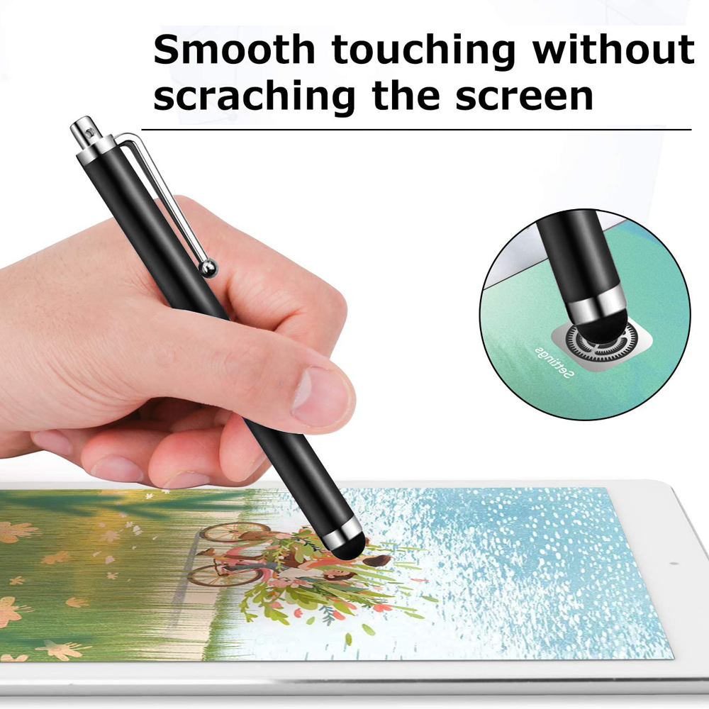 Eine Hand hält einen schwarzen Stift über einem Tablet. Ein kreisförmiger Einsatz zeigt die Stiftspitze auf dem Bildschirm.