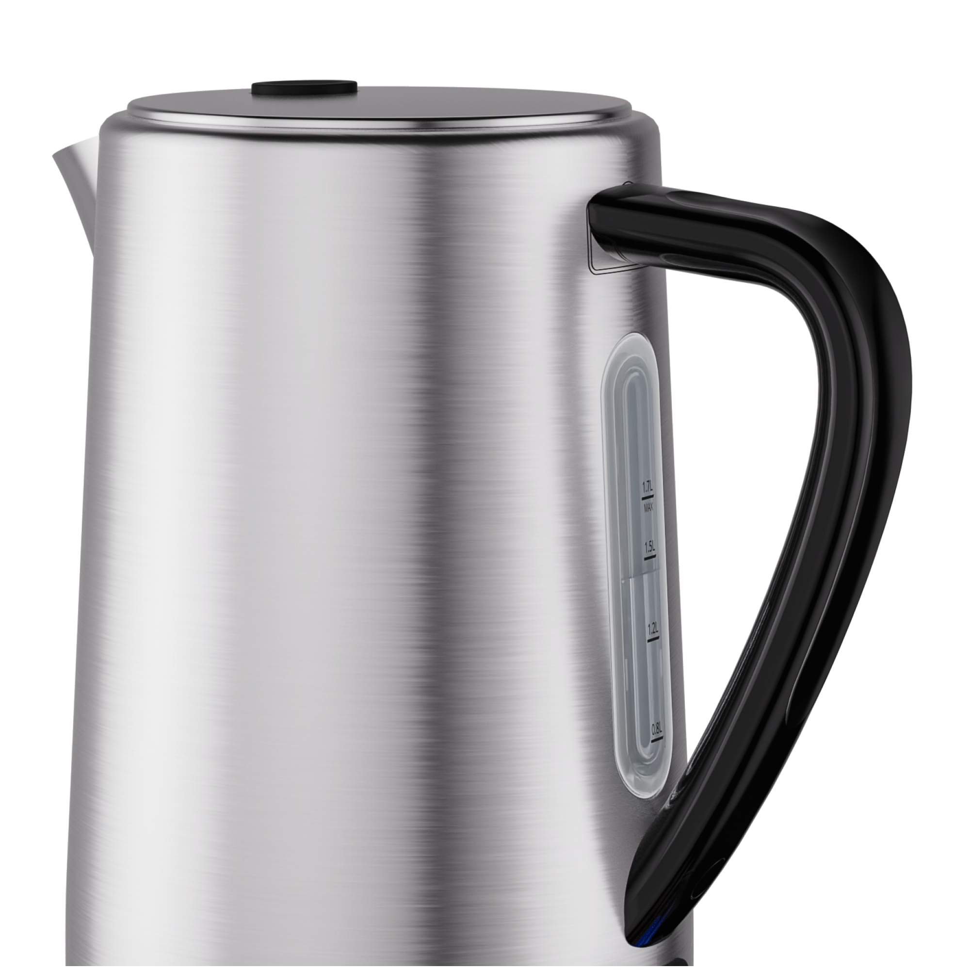 Un bollitore elettrico metallico con manico nero, indicatore del livello dell'acqua e coperchio nero, isolato su bianco.