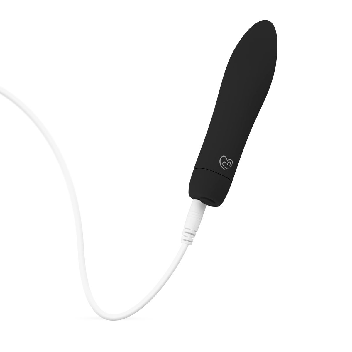 Ein schwarzer Vibrator mit weißem Ladekabel auf weißem Hintergrund. Der Vibrator hat ein herzförmiges Design.