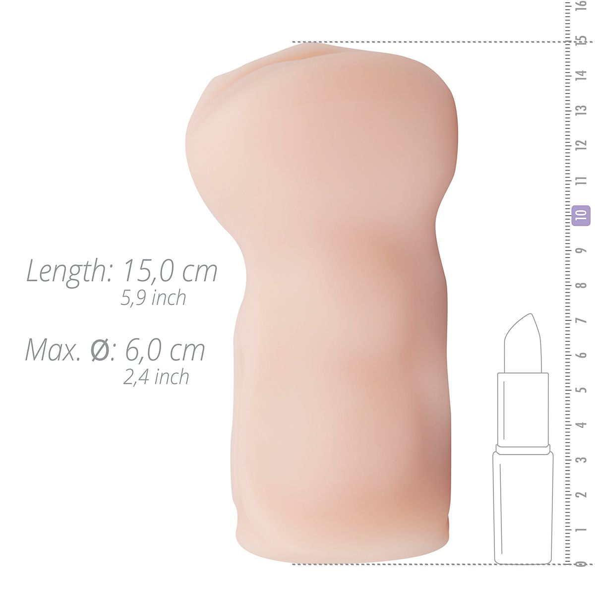 Ein hautfarbenes Sexspielzeug mit Maßen und einem Lippenstift als Maßstab. Länge 15,0 cm, maximaler Durchmesser 6,0 cm. Ein Lineal ist vorhanden.