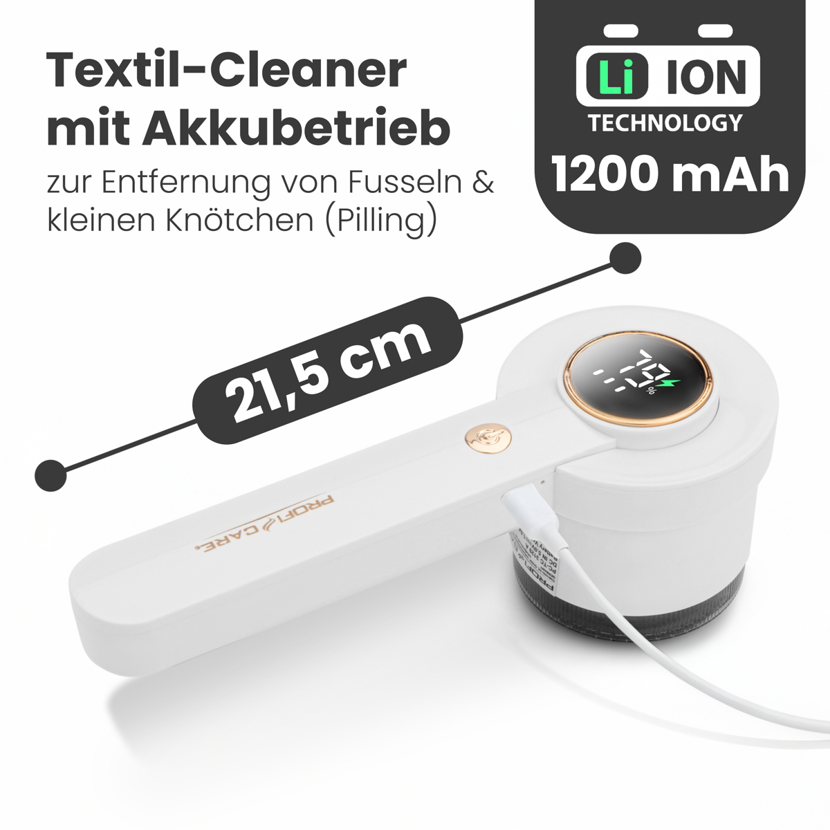 Ein weißer Stoffrasierer mit Digitalanzeige, Ladekabel und Text: 'Textil-Cleaner mit Akkubetrieb'.