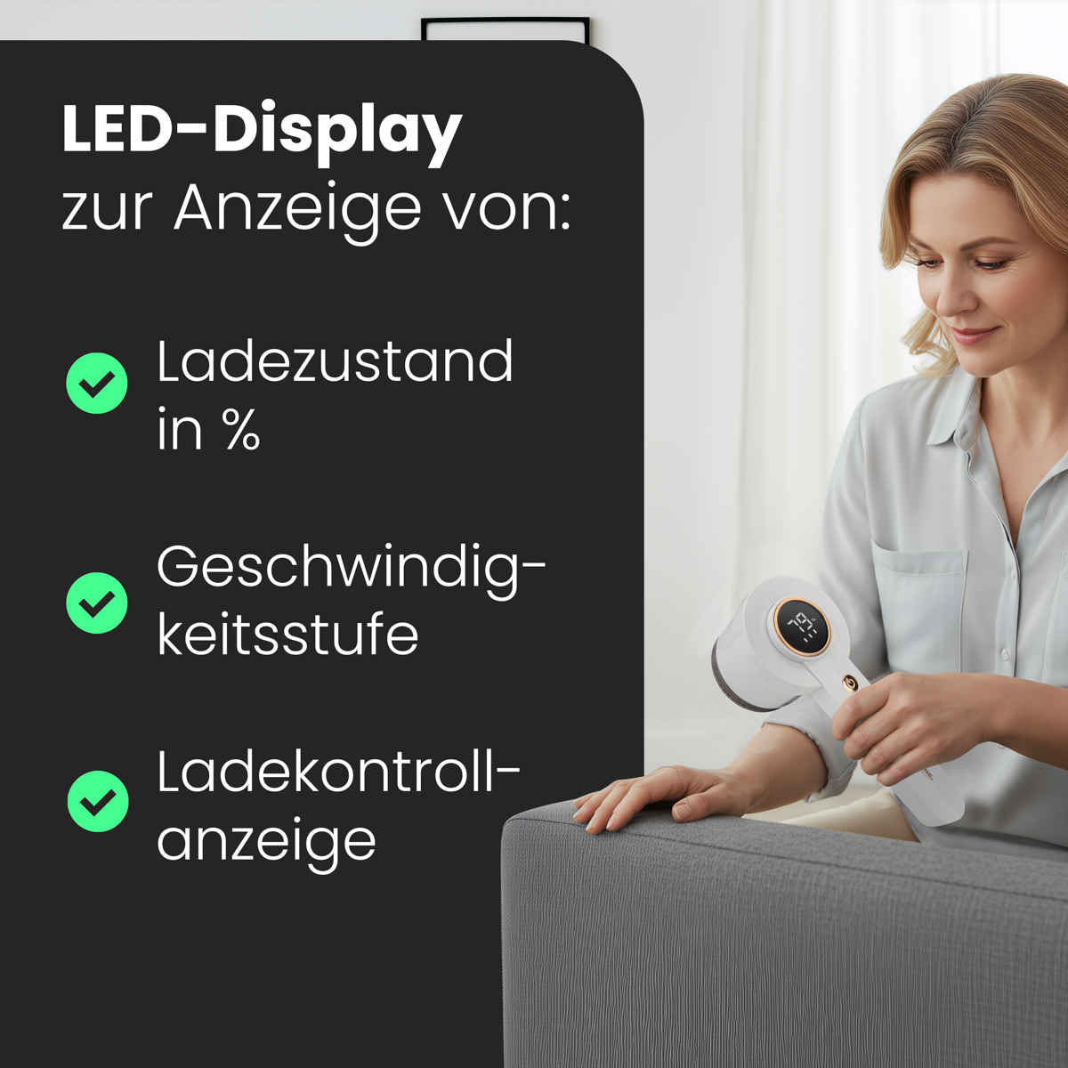 Eine Frau hält ein weißes Gerät mit Display. Das Display zeigt 79%. Text auf einem Panel listet 'Ladezustand', 'Geschwindigkeitsstufe' und 'Ladekontrollanzeige'.