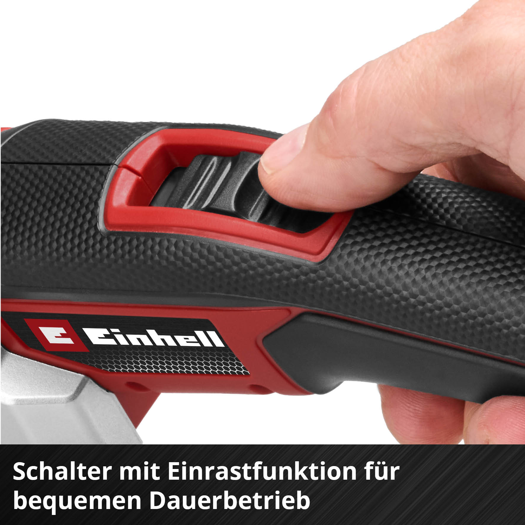 Eine Hand drückt den roten Schalter eines schwarzen Elektrowerkzeugs. Das Werkzeug hat das 'Einhell' Logo.