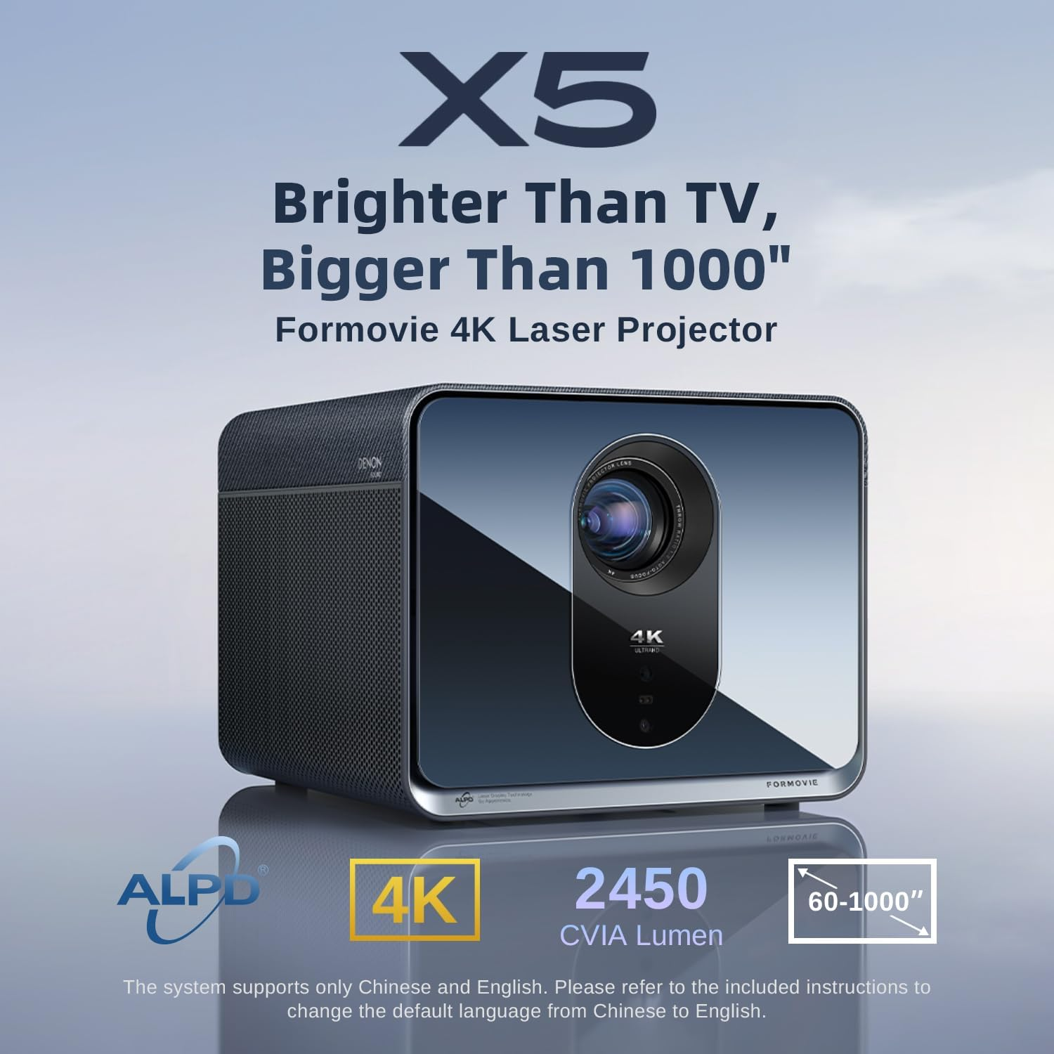 Ein Formovie 4K Laserprojektor. Text lautet: Heller als TV, größer als 1000". Merkmale: 4K, 2450 Lumen und 60-1000" Bildschirmgröße.