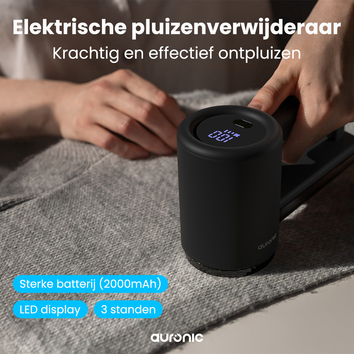 Un éliminateur de peluches noir est tenu au-dessus d'un pull gris. Il a un affichage numérique. Le texte comprend 'Batterie puissante', 'Affichage LED'.
