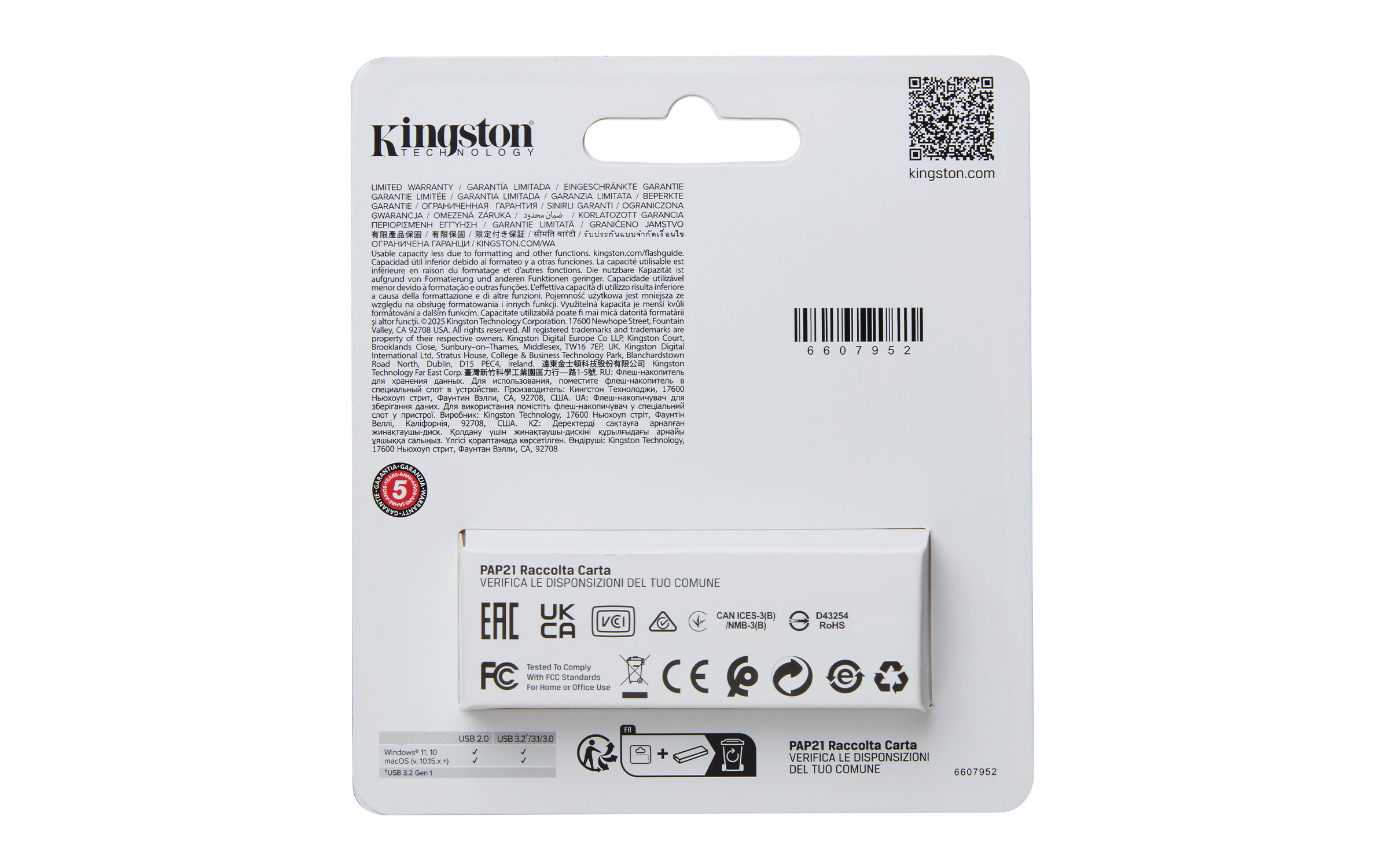 Białe opakowanie produktu Kingston z tekstem, logo i kodem QR. Zawiera dysk USB.