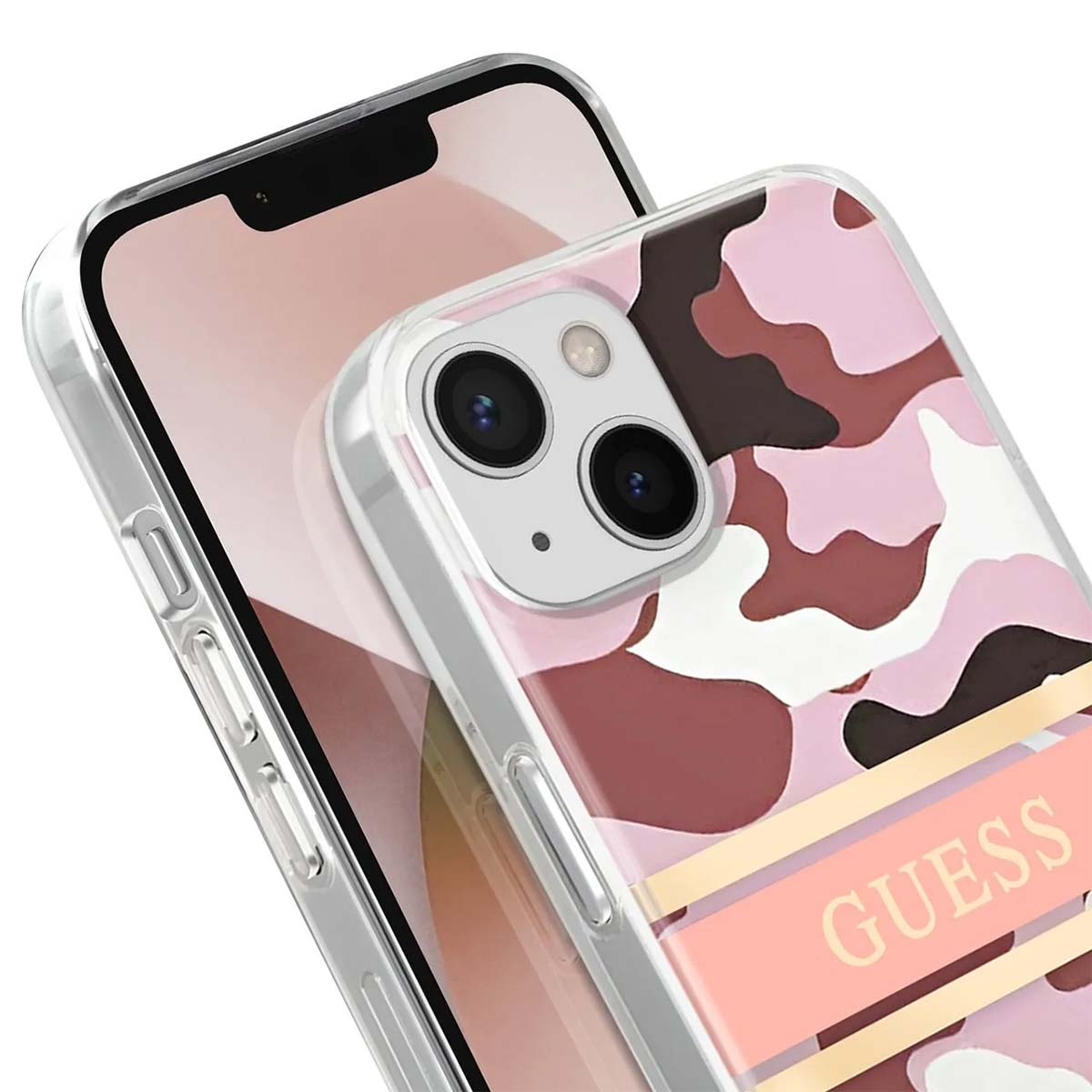 Un telefono con una custodia Guess. La custodia ha un motivo mimetico rosa e una striscia dorata con il logo Guess.