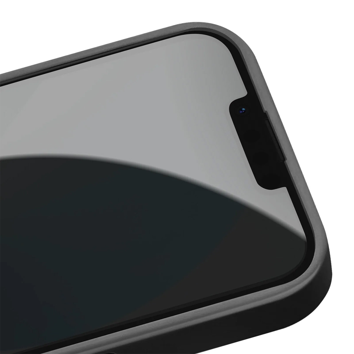 Primo piano di uno smartphone. Lo schermo è scuro con un notch. Il telefono ha un bordo nero. Sfondo bianco.
