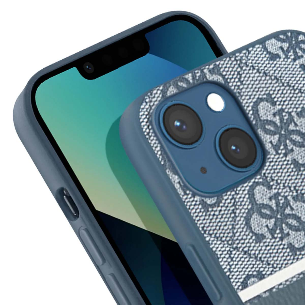 Nahaufnahme eines blauen iPhones in einer gemusterten Hülle. Die Hülle hat einen weißen Streifen und ein Logo.