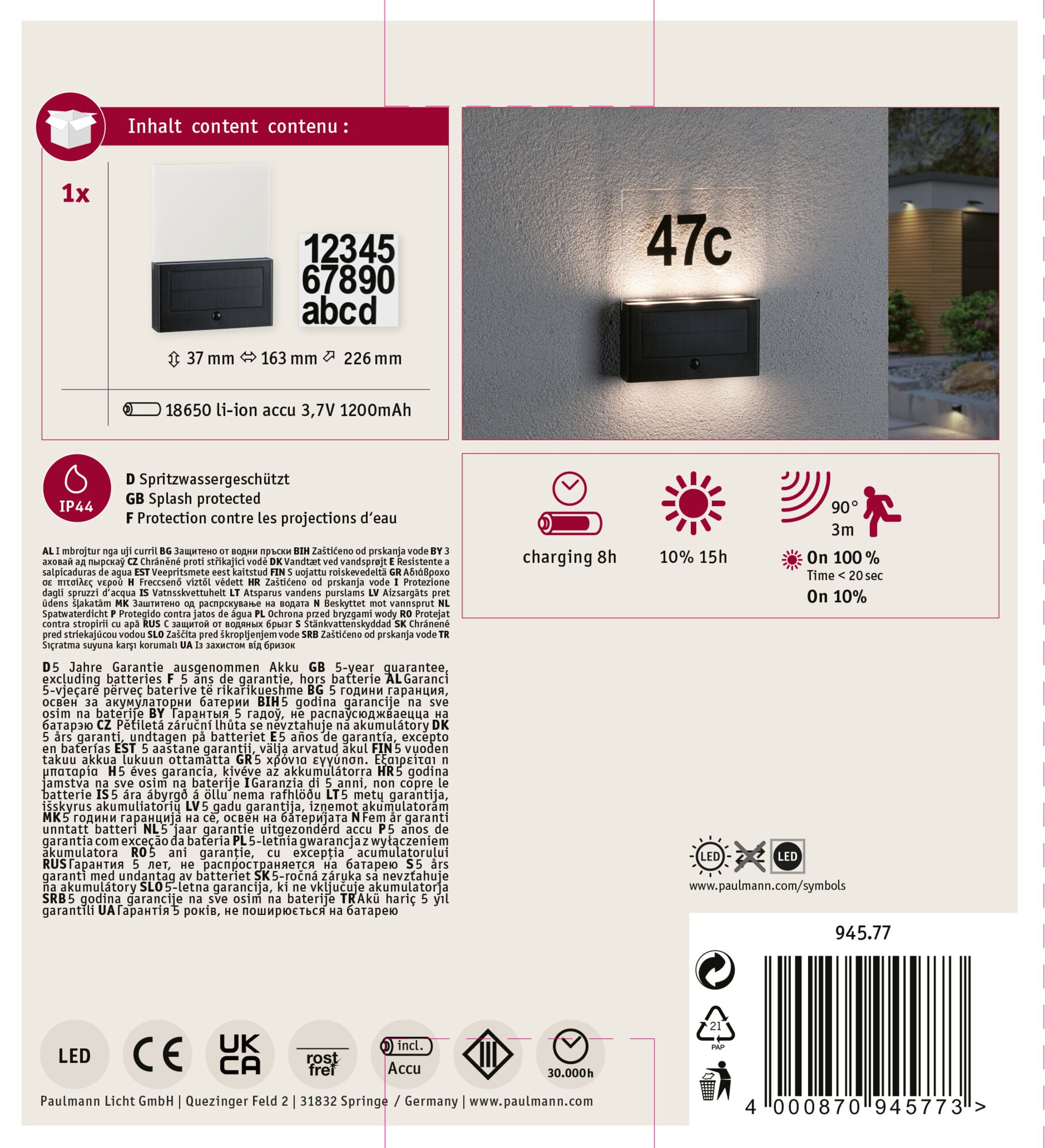 Pudełko produktu pokazuje światło z numerem 47c. Na pudełku znajdują się liczby, litery i informacje.
