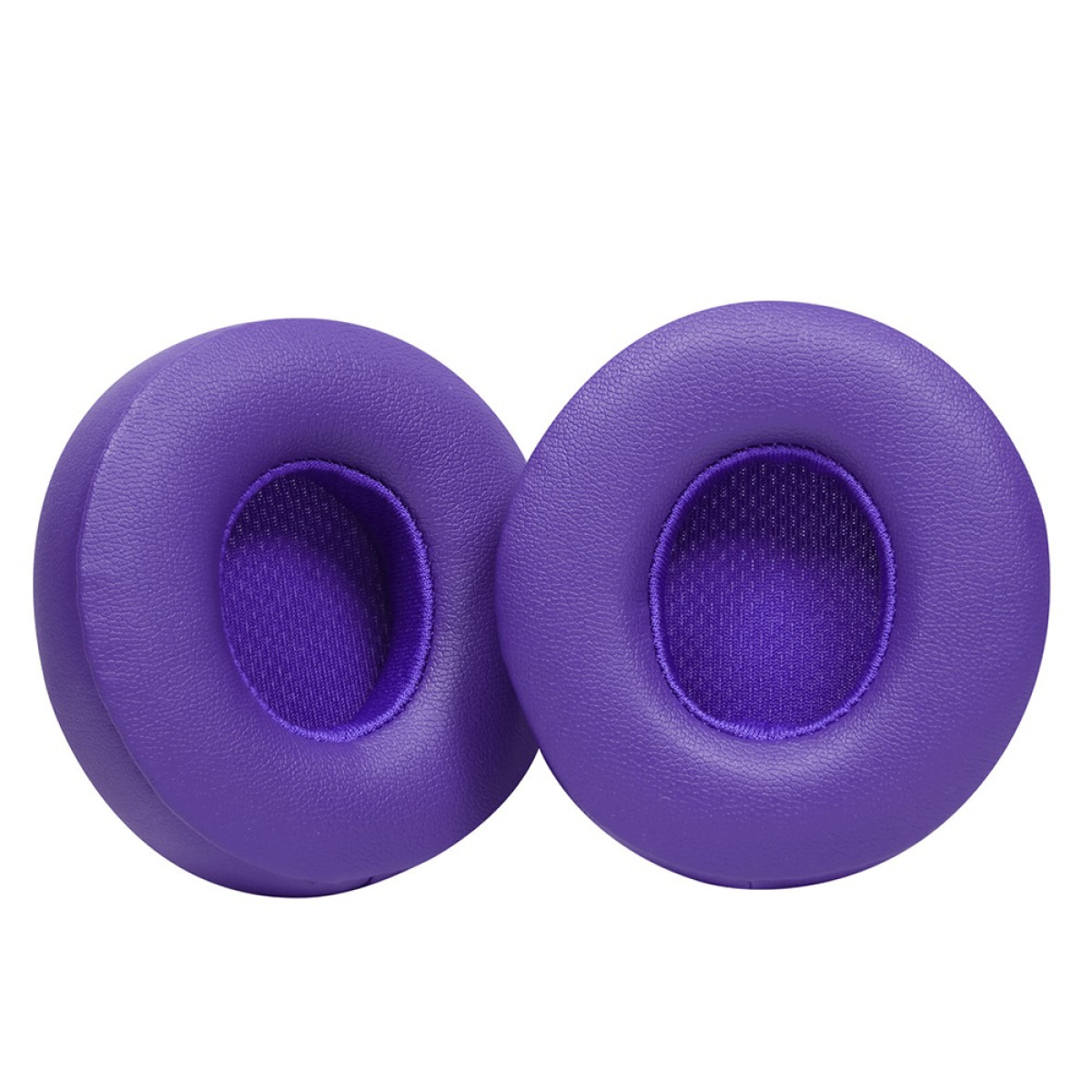 Due cuscinetti auricolari viola per cuffie. Ogni cuscinetto ha una parte interna circolare a rete e un anello esterno liscio.
