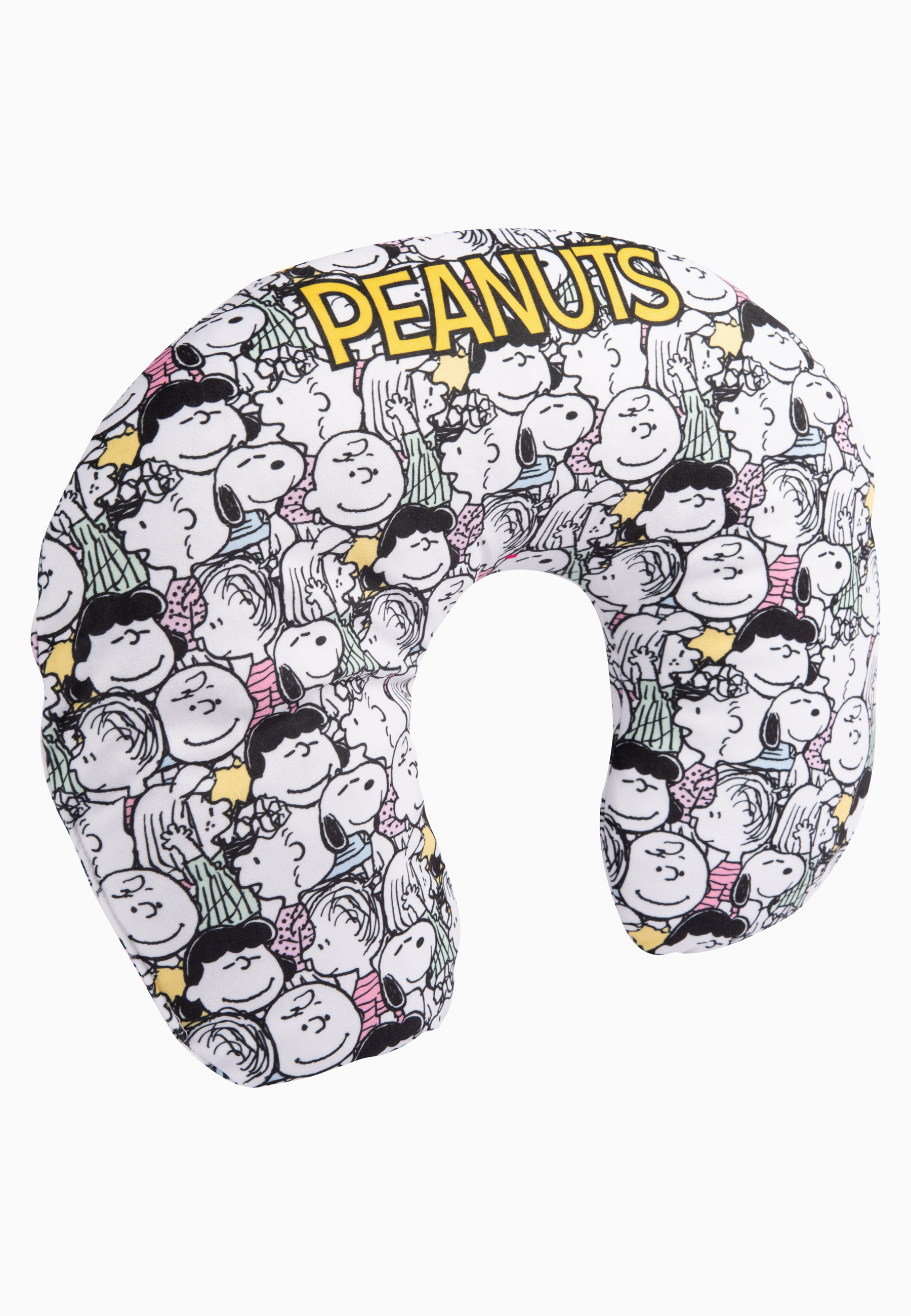 Ein U-förmiges Nackenkissen. Es ist weiß und mit Peanuts-Charakteren und dem Wort PEANUTS in Gelb bedeckt.