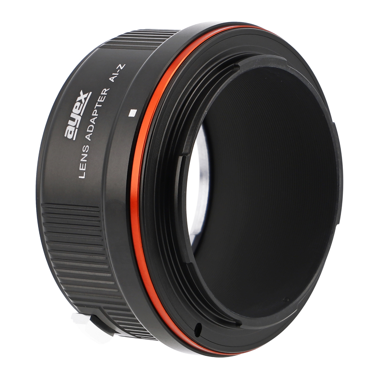 Ein schwarzer Objektivadapter mit einem orangefarbenen Ring. Der Text 'ayex LENS ADAPTER AI-Z' ist sichtbar. Der Adapter befindet sich auf weißem Hintergrund.