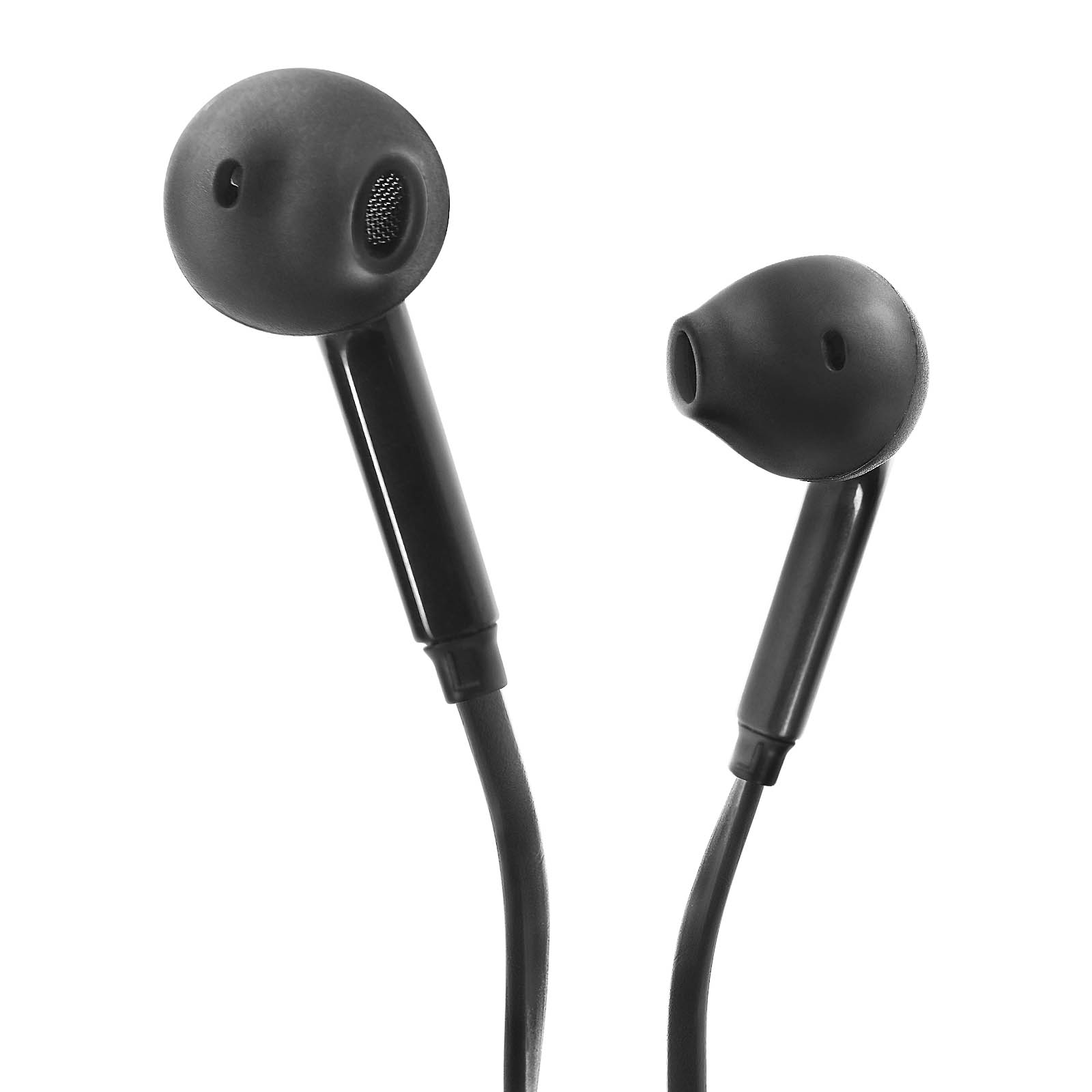 Primer plano de auriculares negros sobre fondo blanco. Un auricular muestra la malla del altavoz.