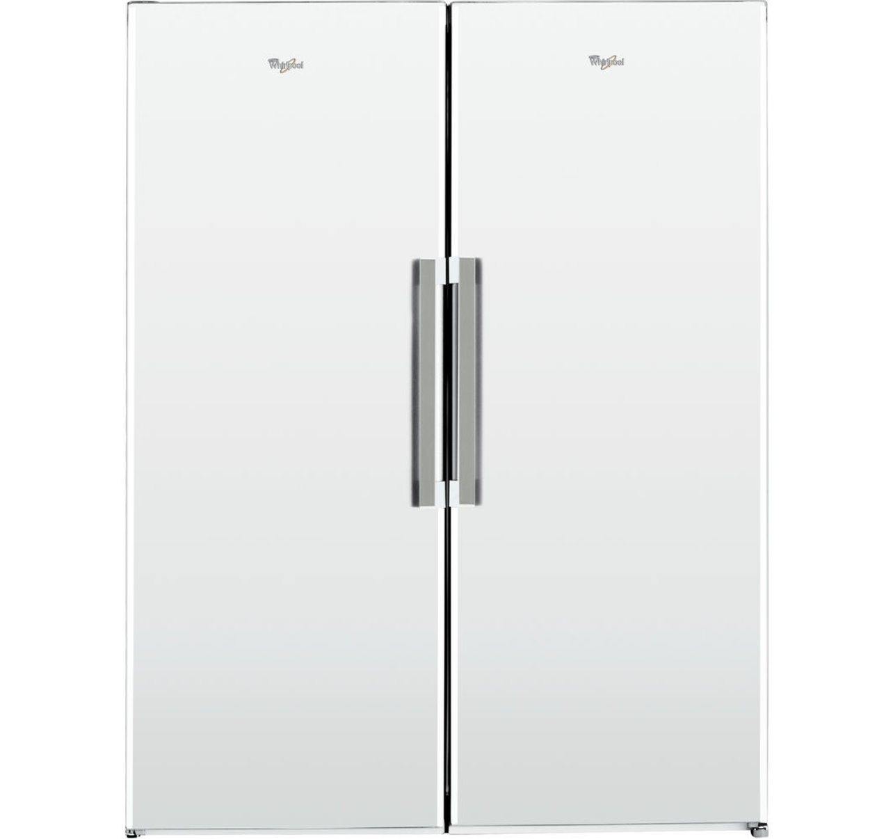 Un frigorifero Whirlpool bianco con due porte e maniglie argentate. Le porte sono chiuse.