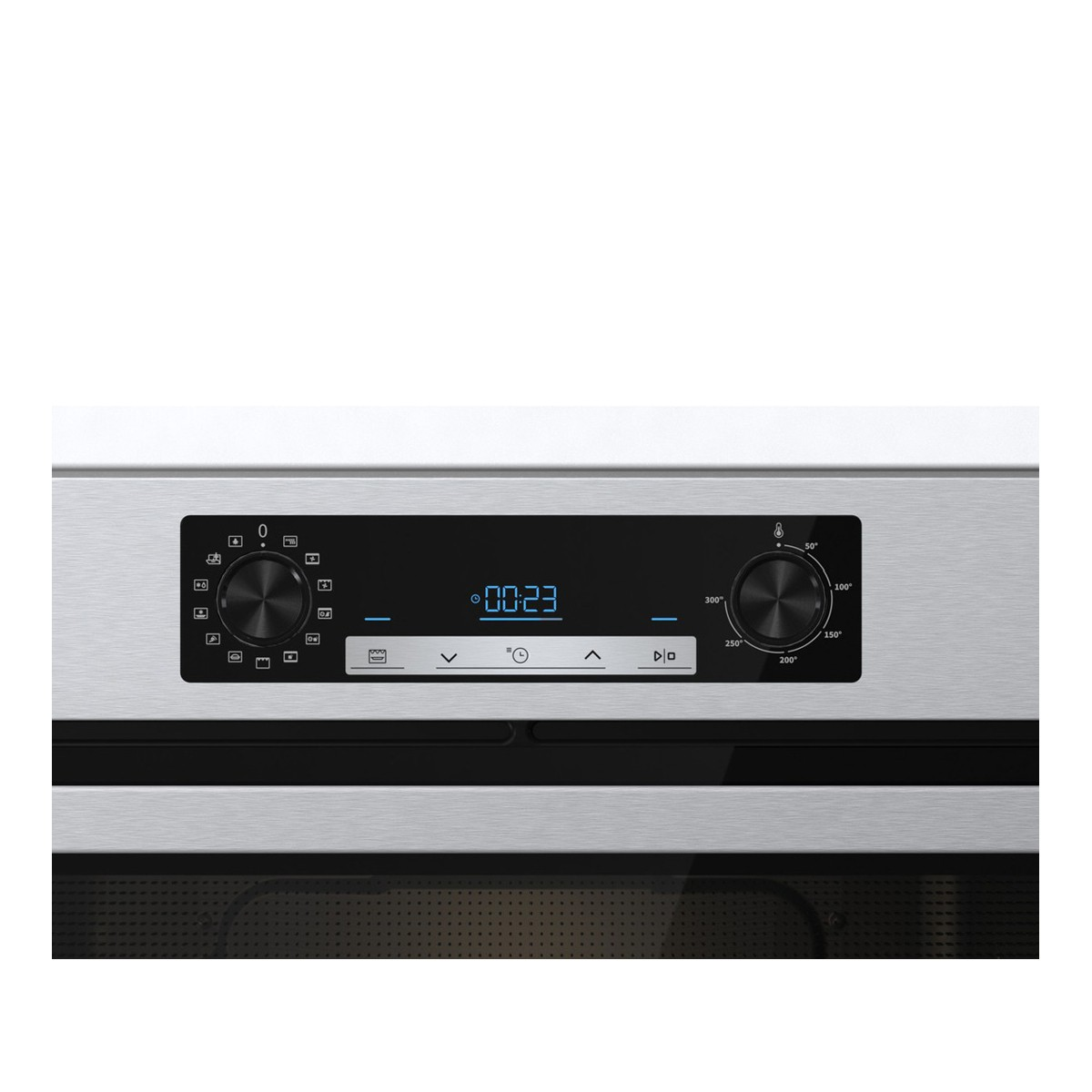 Pannello di controllo del forno con display 00:23. Manopole per temperatura e impostazioni. Finitura in acciaio inossidabile.