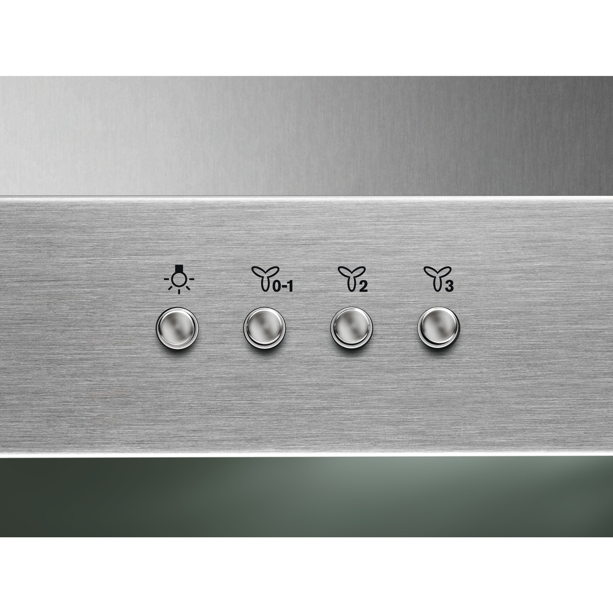 Primer plano de un panel de control de campana extractora de acero inoxidable con botones para luz y velocidad del ventilador.
