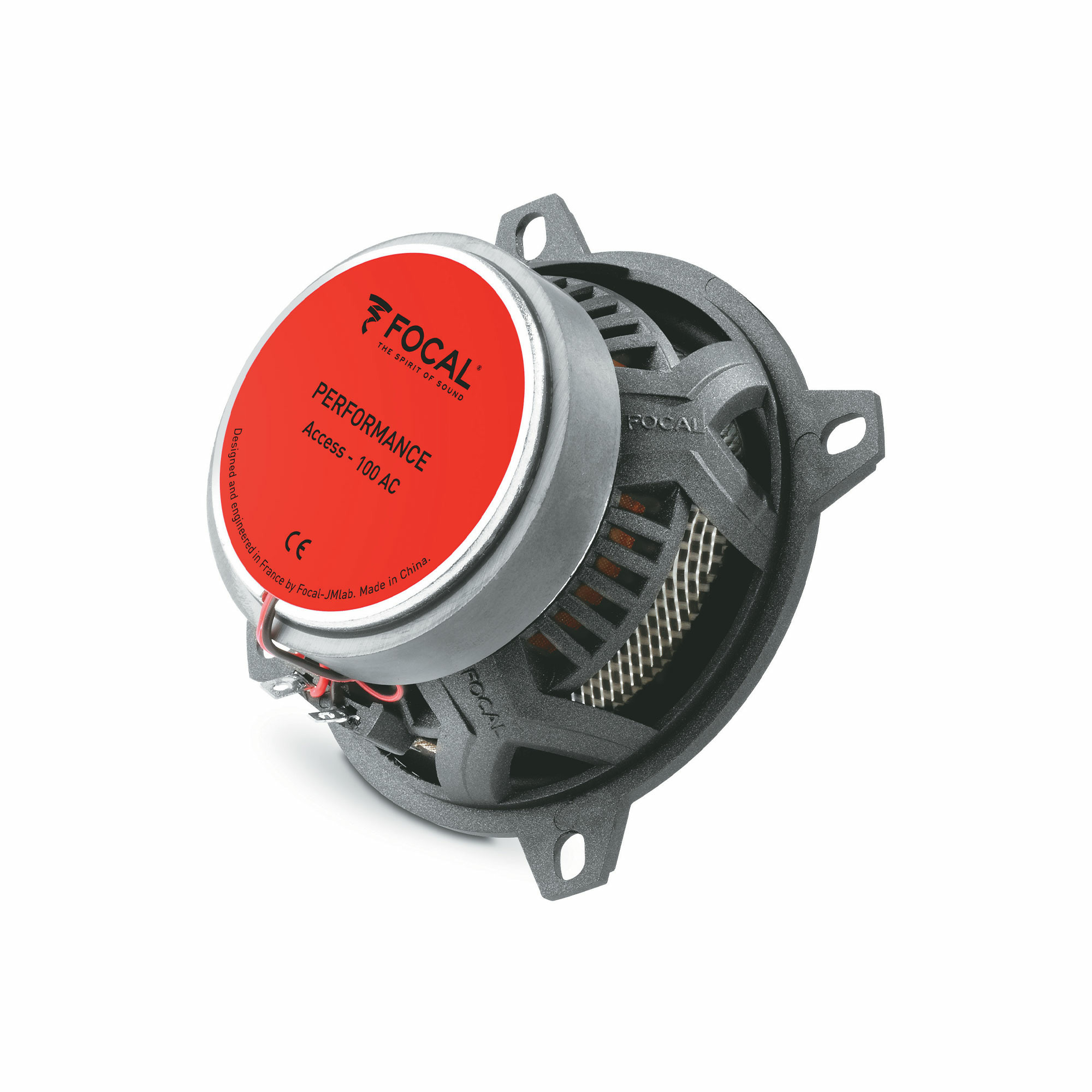 Ein Lautsprecher mit rotem Etikett mit der Aufschrift 'FOCAL PERFORMANCE Access - 100 AC' auf weißem Grund.