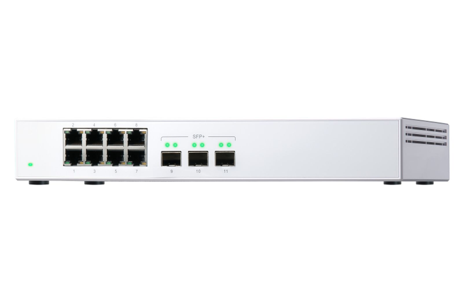 Uno switch di rete bianco con più porte e spie verdi. Ha porte SFP+ e si trova su sfondo bianco.