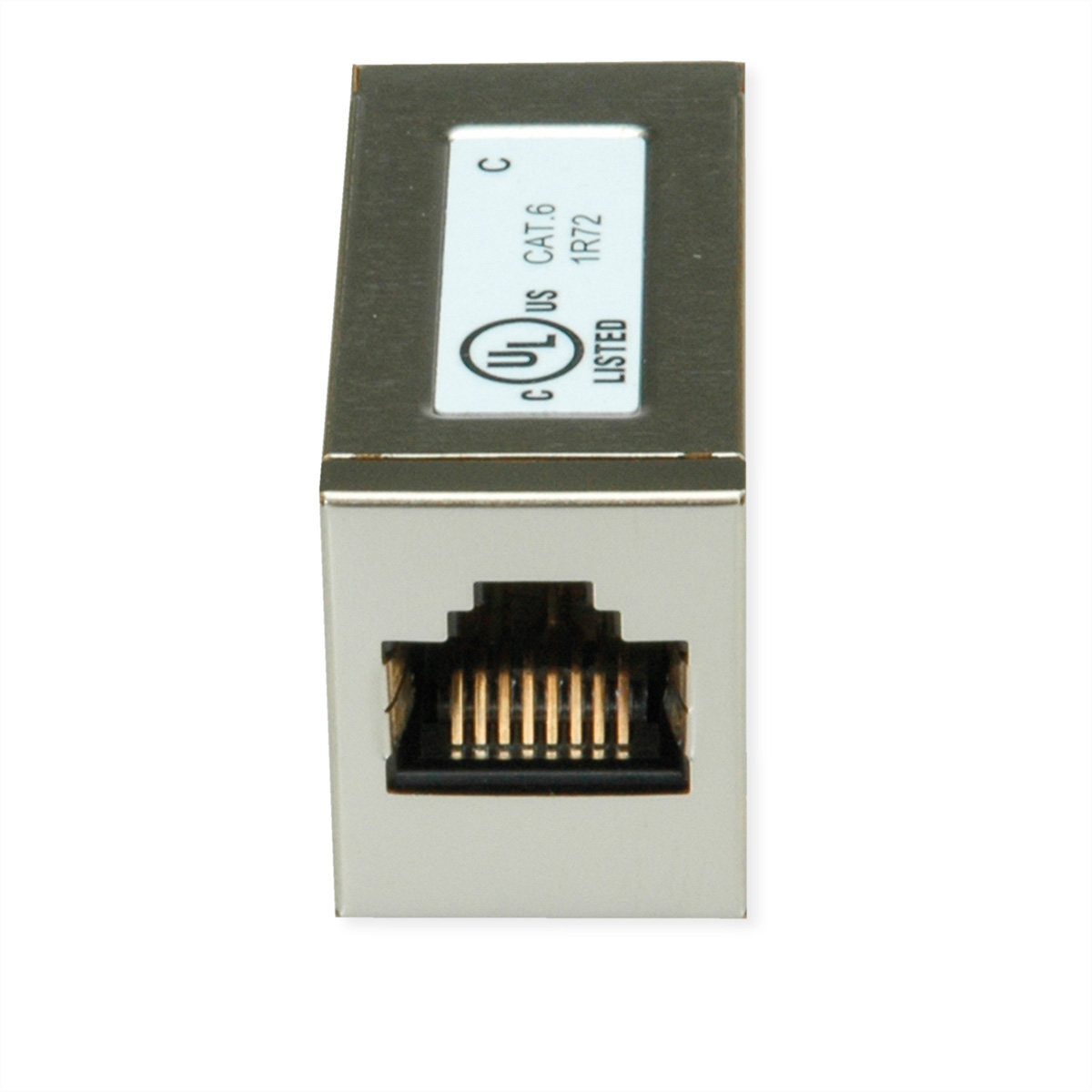 Primo piano di un connettore Ethernet. È argentato con una porta nera. Un adesivo bianco con testo nero è visibile sul lato.
