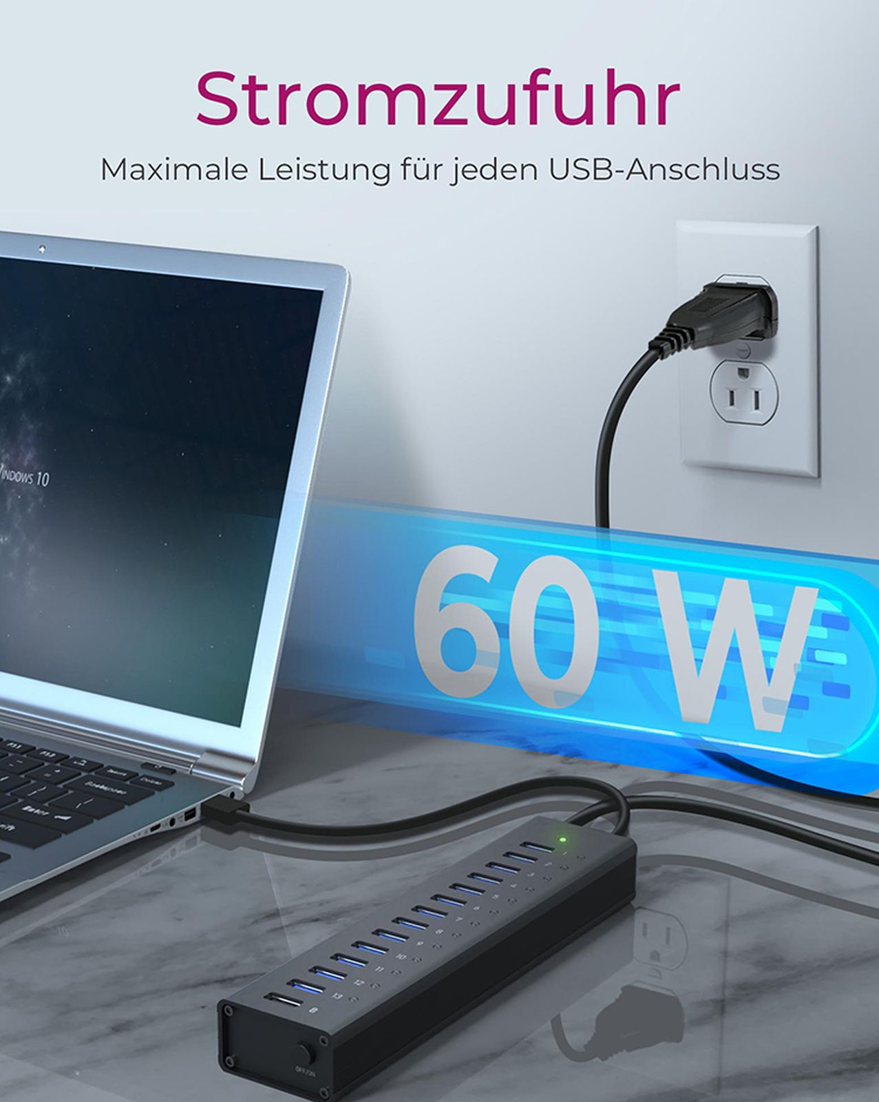 Laptop an Steckdosenleiste angeschlossen. Steckdose sichtbar. Text lautet '60W' und 'Stromzufuhr'.