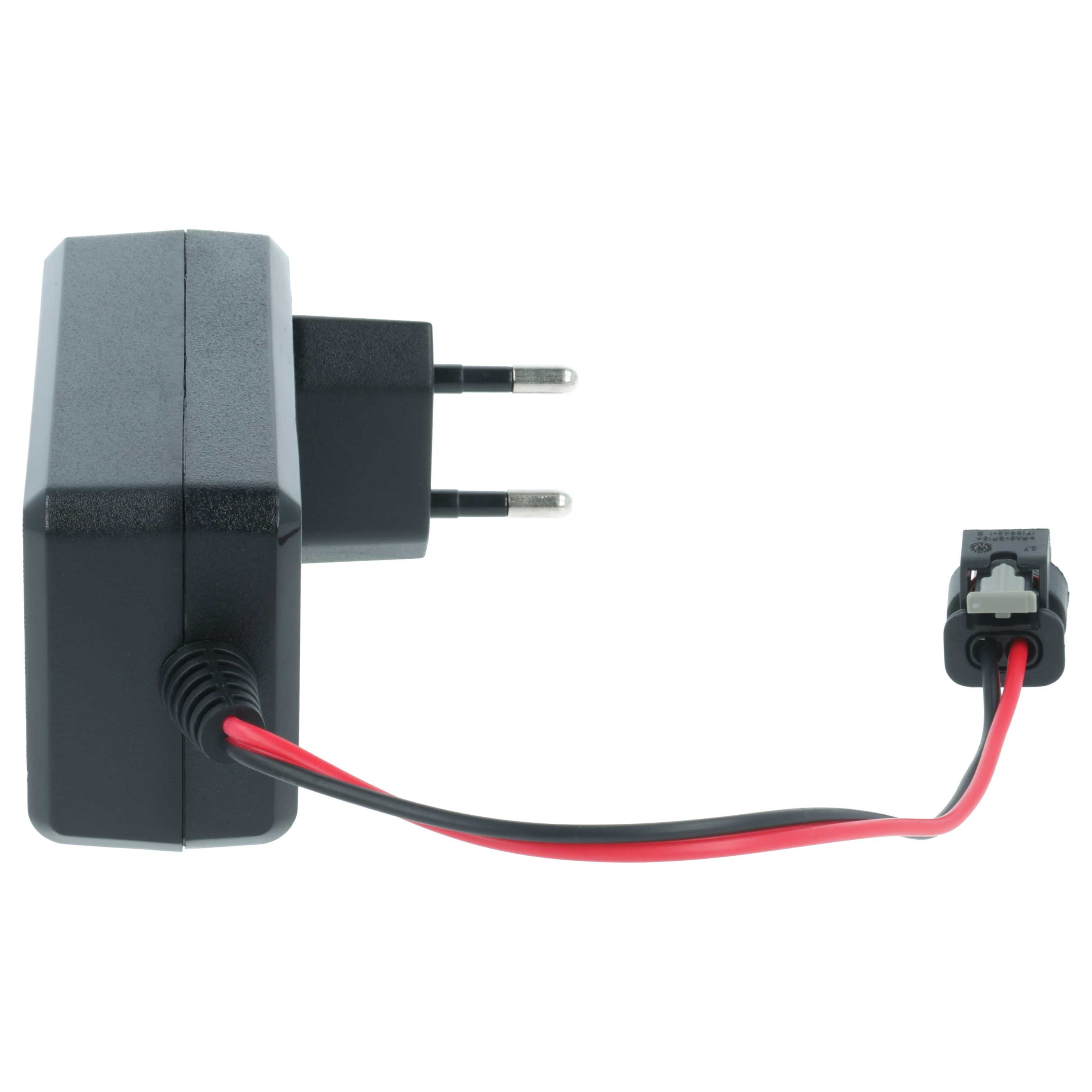 Schwarzes Netzteil mit zwei Stiften und einem Stecker mit roten und schwarzen Drähten, vor weißem Hintergrund.
