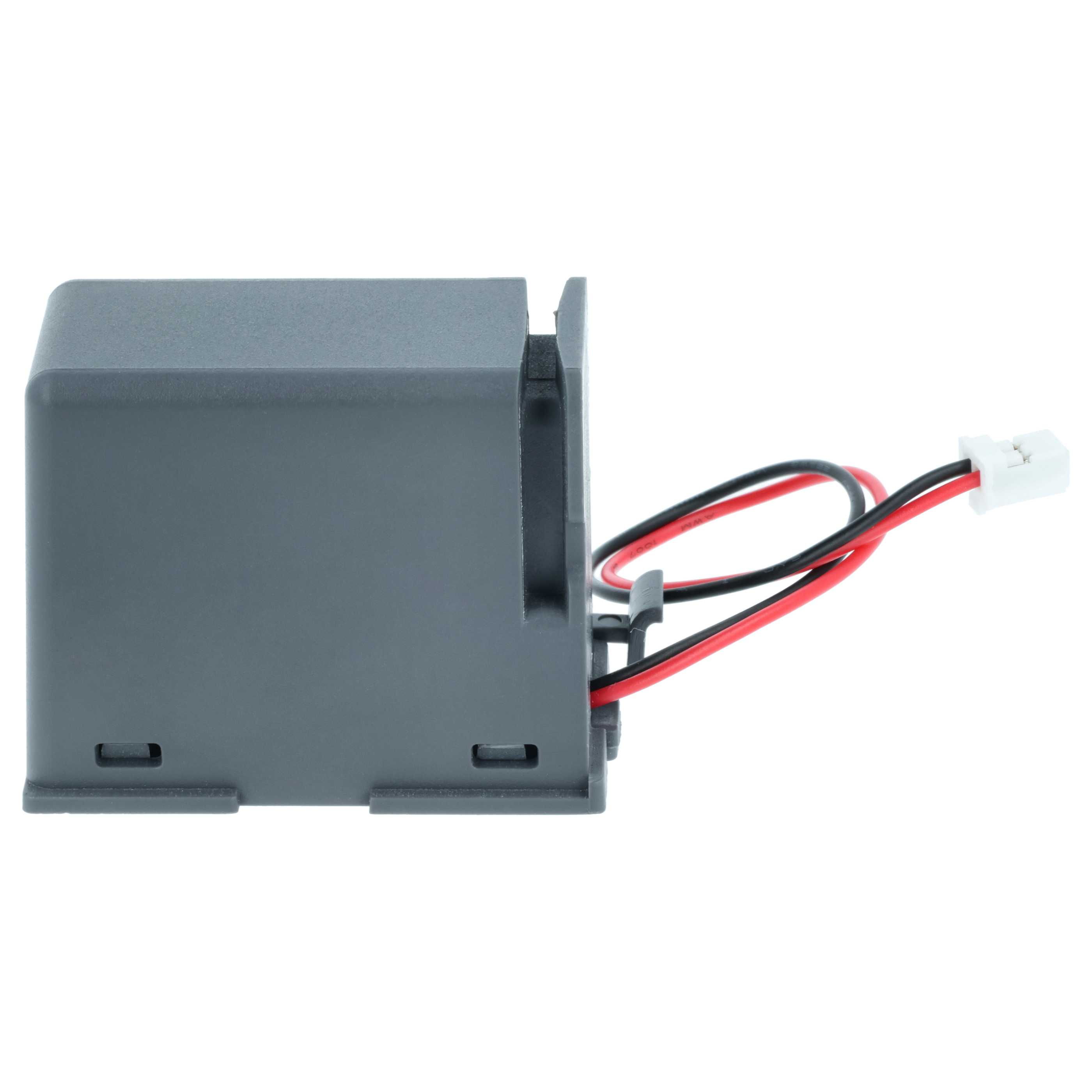 Graues rechteckiges elektronisches Bauteil mit schwarzen und roten Drähten und einem weißen Stecker auf weißem Hintergrund.