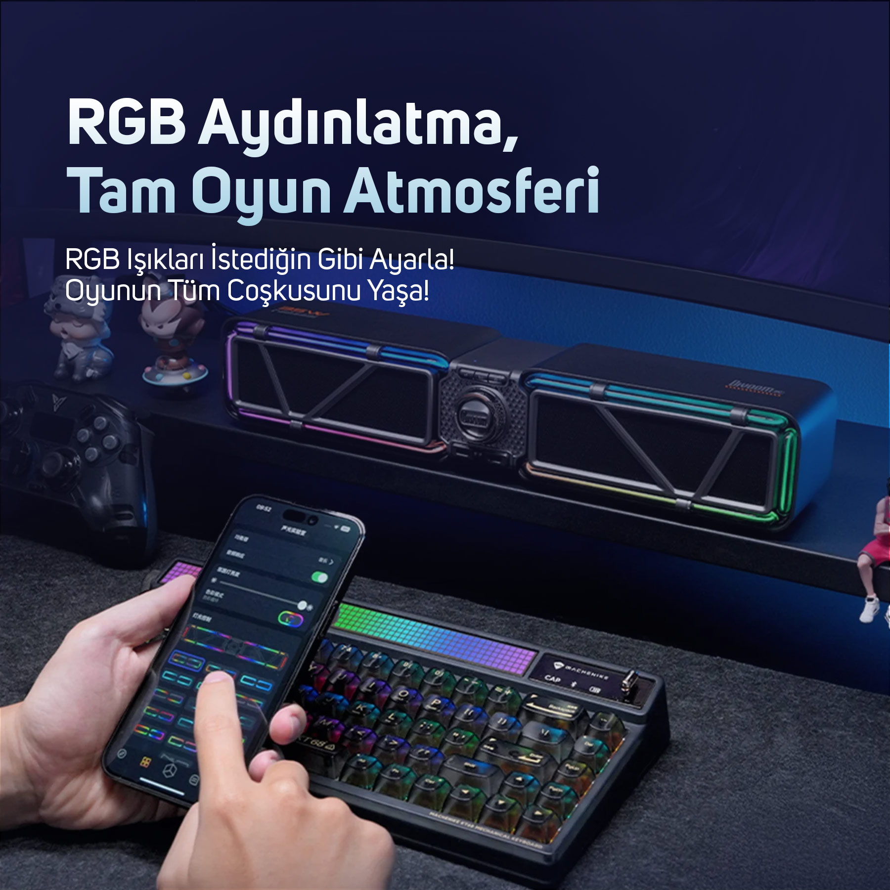 Bir kişi, bir akıllı telefon aracılığıyla klavye ve hoparlördeki RGB aydınlatmayı ayarlıyor. Sahne bir oyun kurulumu.