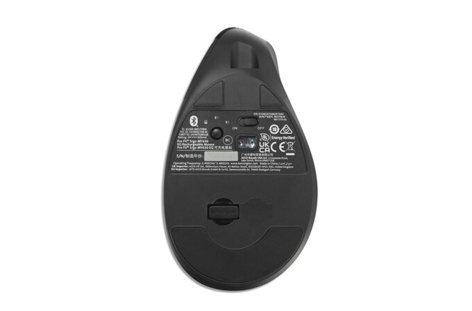 Mouse ergonomico nero, vista inferiore. Presenta pulsanti, interruttori e informazioni sul prodotto. Il mouse è su sfondo bianco.