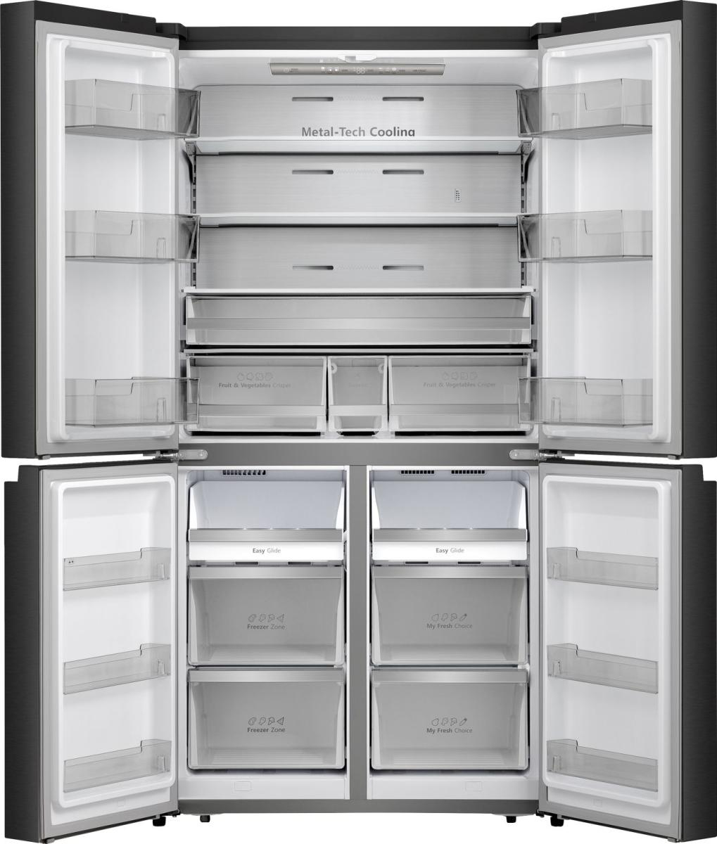 Offener Kühlschrank mit Regalen, Schubladen und Fächern. Beschriftet mit 'Metal-Tech Coolina', 'Fruit & Vegetables', 'Easy Glide' und 'Freezer Zone'.