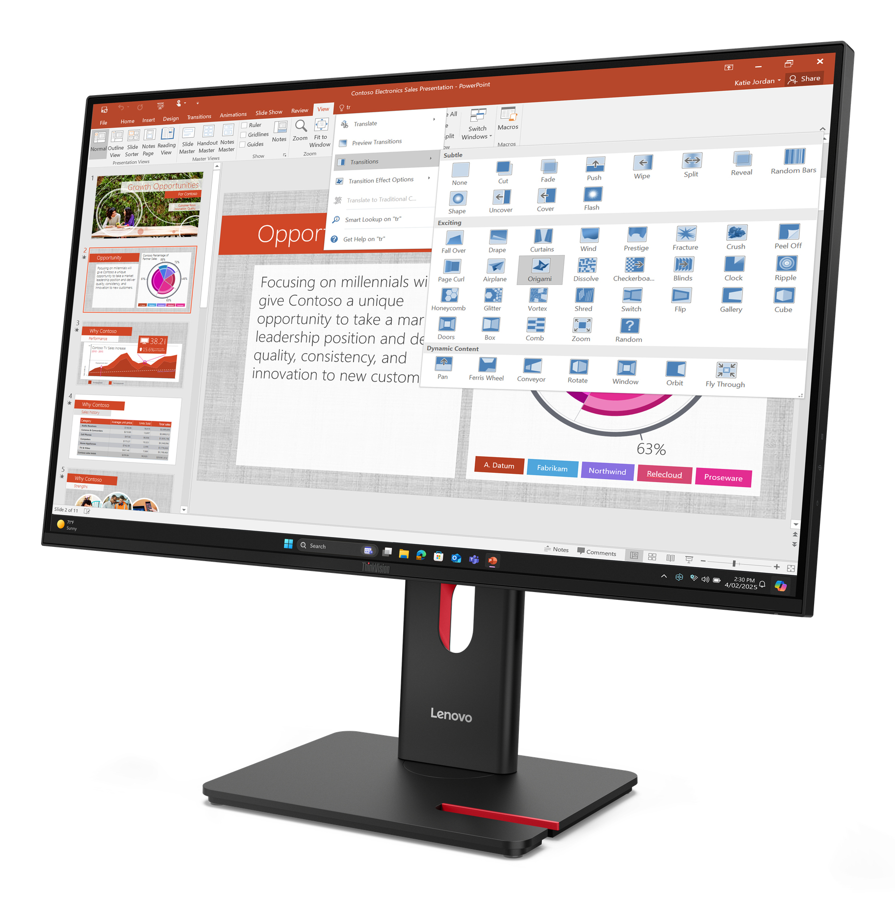 Un monitor Lenovo muestra una presentación de PowerPoint. La pantalla muestra gráficos y herramientas de presentación.