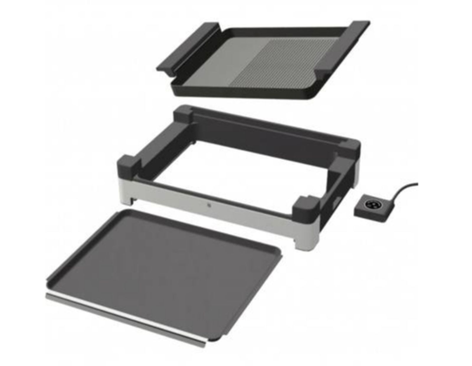 Zdemontowany grill elektryczny z trzech części: górna płyta, rama podstawy i dolna płyta. Czarne i srebrne kolory.