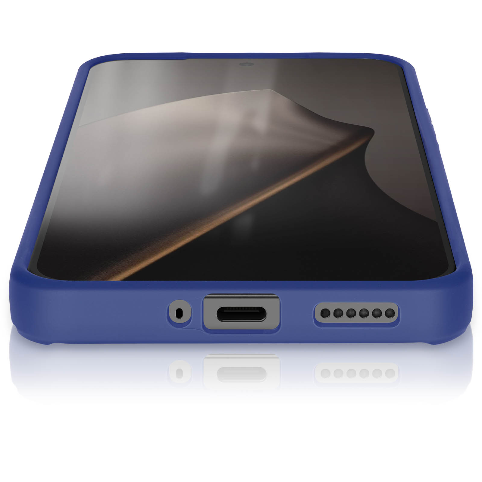 Een blauwe telefoonhoes met een telefoon erin. De telefoon is zwart. De hoes reflecteert op een wit oppervlak.