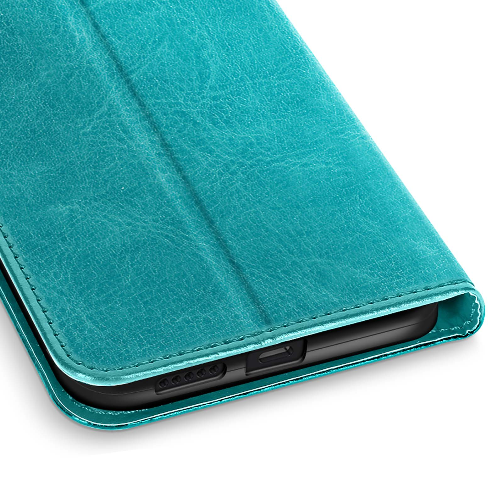 Étui de téléphone en cuir turquoise avec une surface texturée, ouvert pour révéler un téléphone noir. Fond blanc.