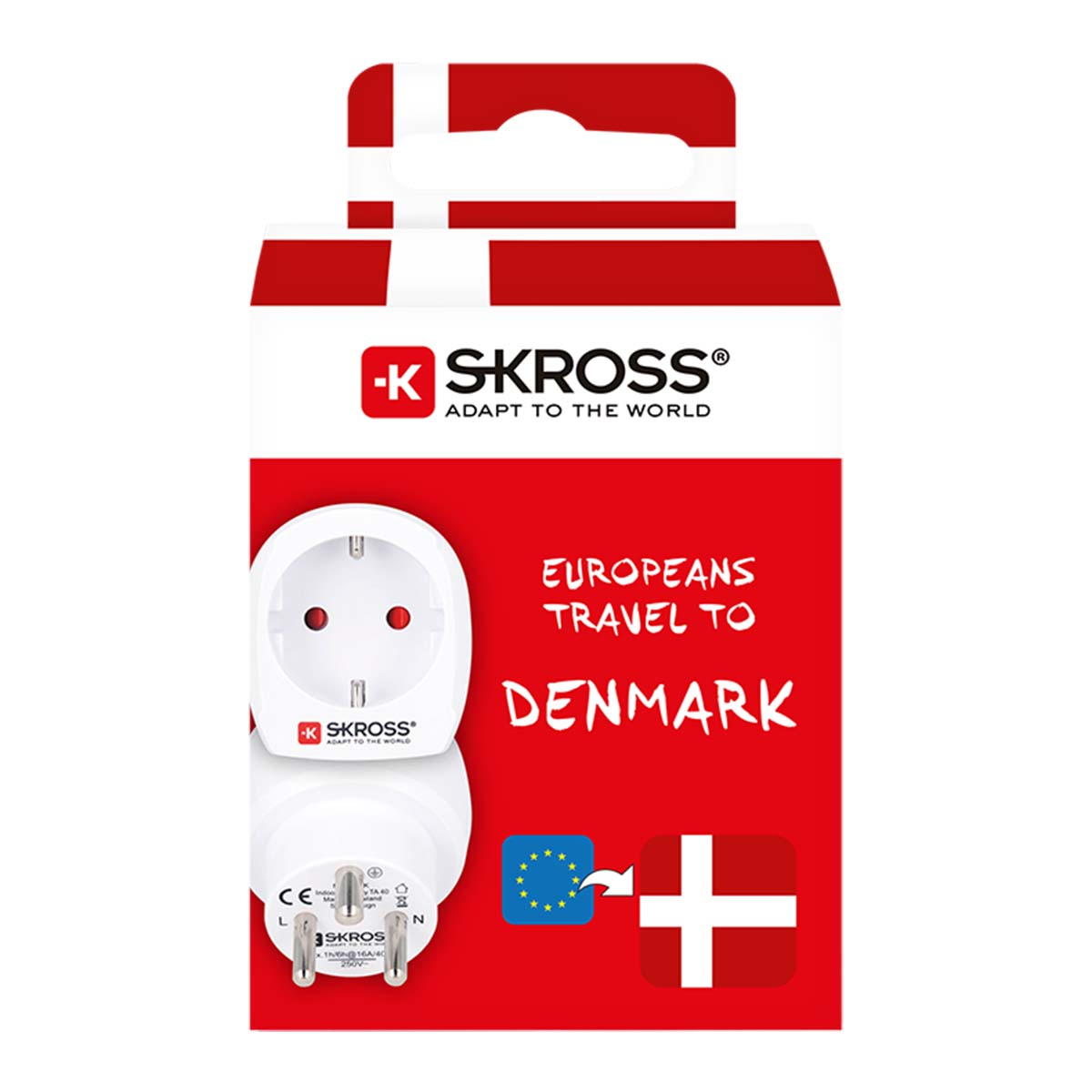 Ein weißer SKROSS-Adapter für Dänemark mit dänischer Flagge und EU-Flagge auf rotem Hintergrund, Text: 'EUROPEANS TRAVEL TO DENMARK'.
