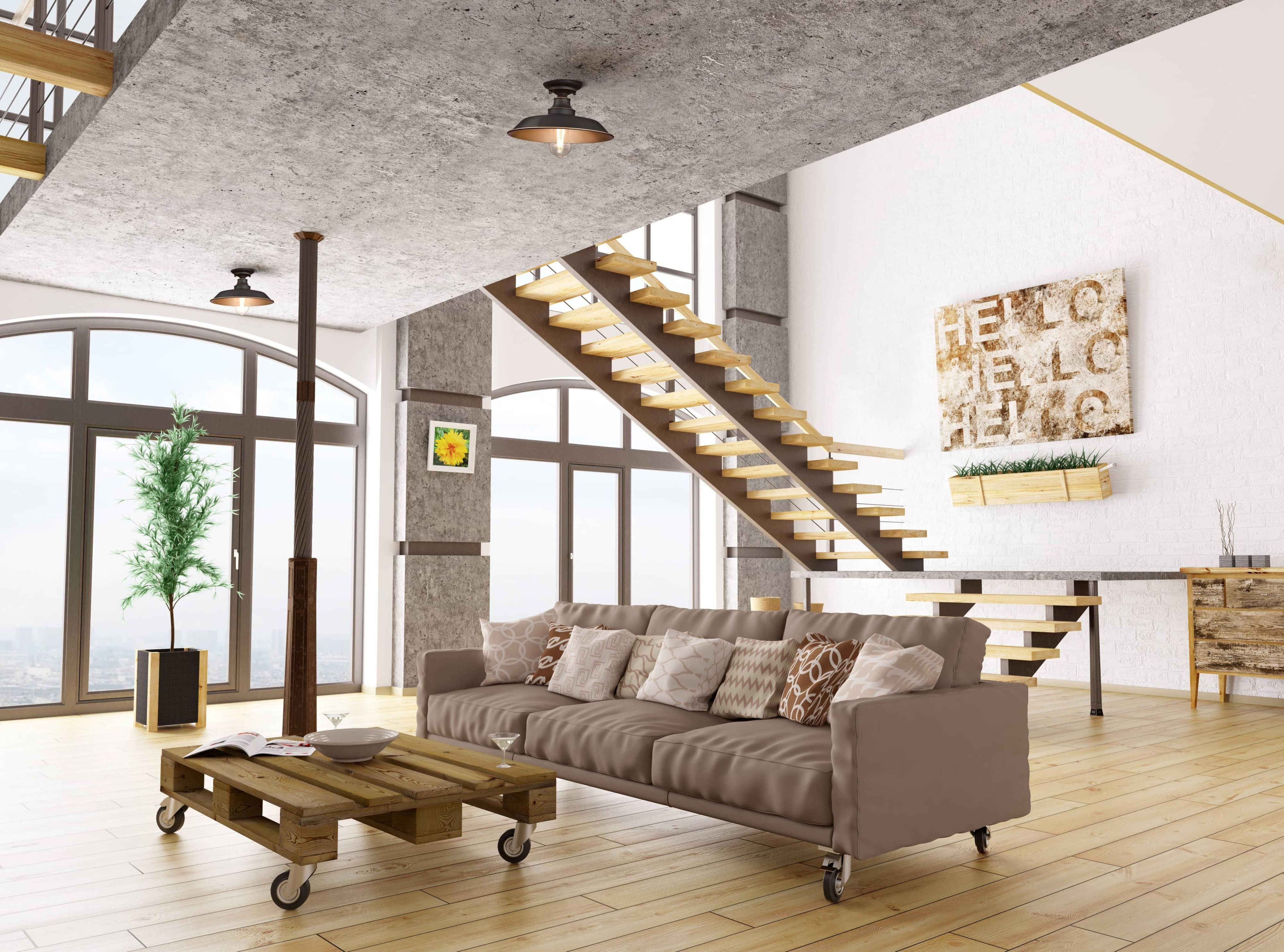 Wohnzimmer mit Sofa, Holztisch, Treppe, großen Fenstern und Pflanze. Modernes Design mit Betondecke.