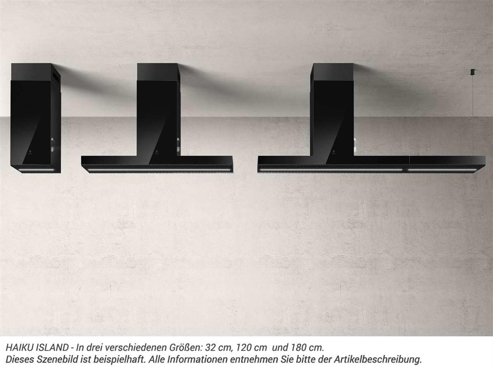 Tre cappe nere pendono da un soffitto grigio chiaro. Sono di diverse dimensioni, con uno sfondo di parete.