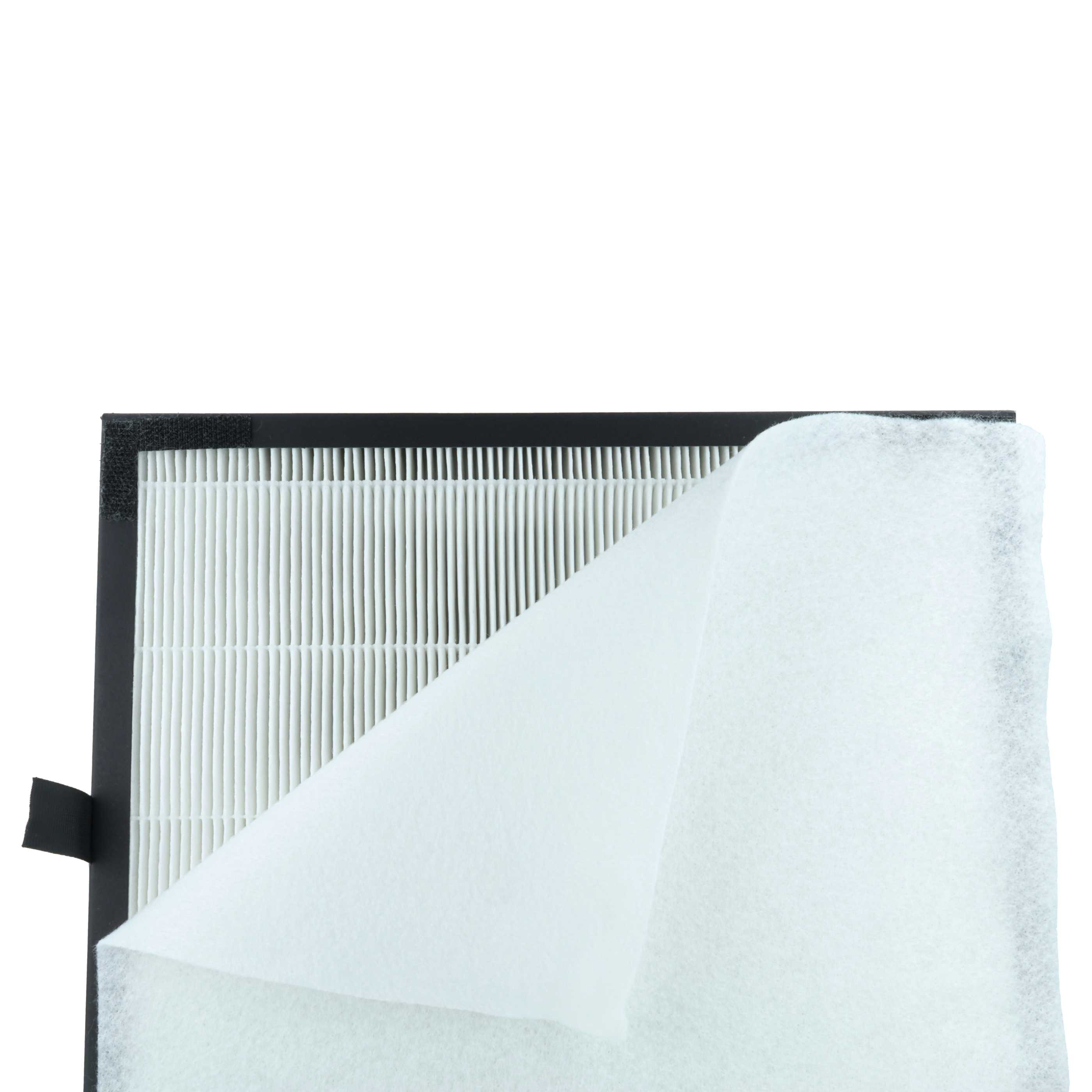 Luftfilter mit weißem, plissiertem Filtermaterial, von dem ein Teil abgezogen ist und das Innere zeigt.