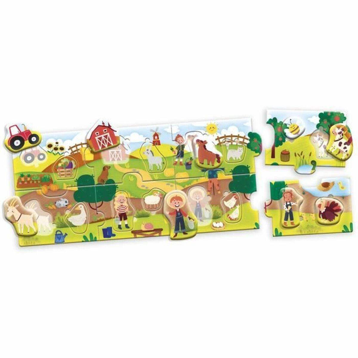 Un puzzle della fattoria con trattore, fienile, animali, contadini e cielo soleggiato. Include cane, pecora, cavallo e altri elementi.