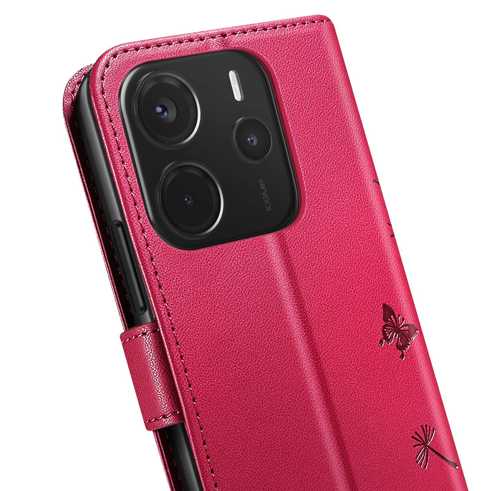 Primo piano di una custodia rosa per telefono con un modulo fotocamera. Ci sono farfalle e fiori sulla custodia.
