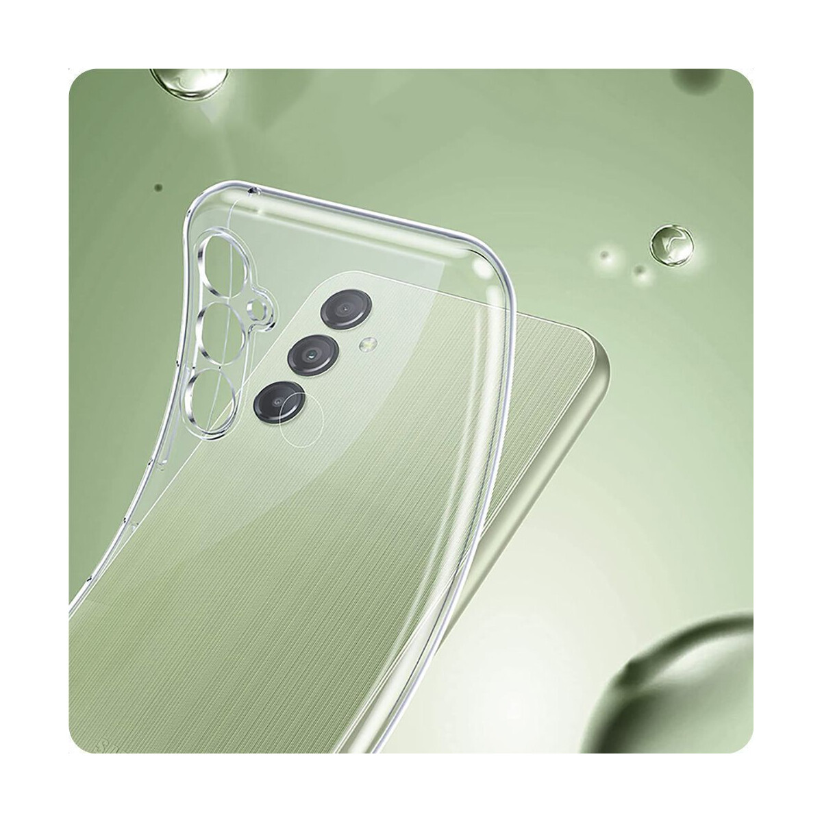 Eine transparente Handyhülle wird über ein grünes Telefon gelegt. Drei Kameralinsen sind sichtbar. Wassertropfen sind im Hintergrund.