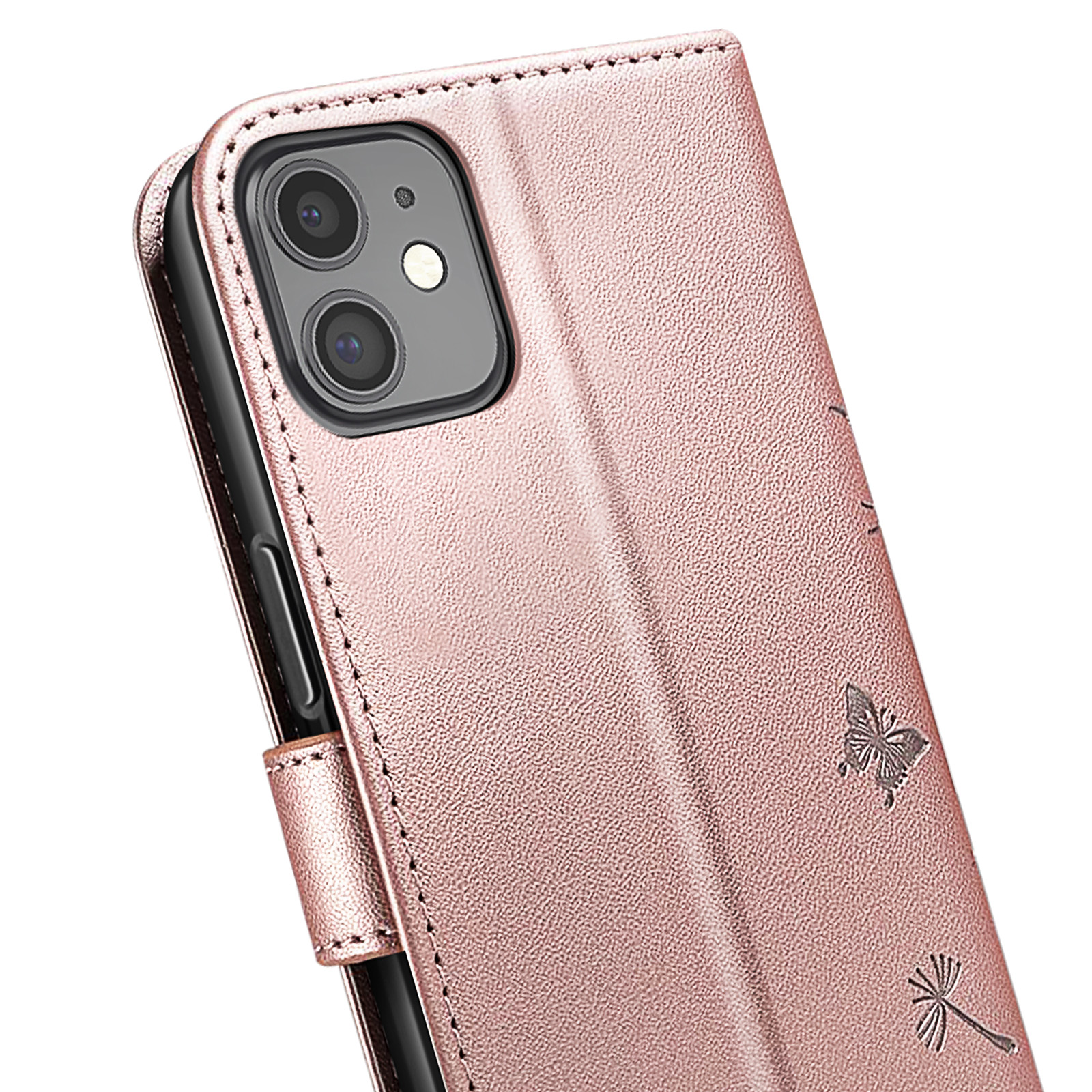 Una custodia per telefono color oro rosa con disegni di farfalle e denti di leone. La fotocamera del telefono è visibile. La custodia è in similpelle.