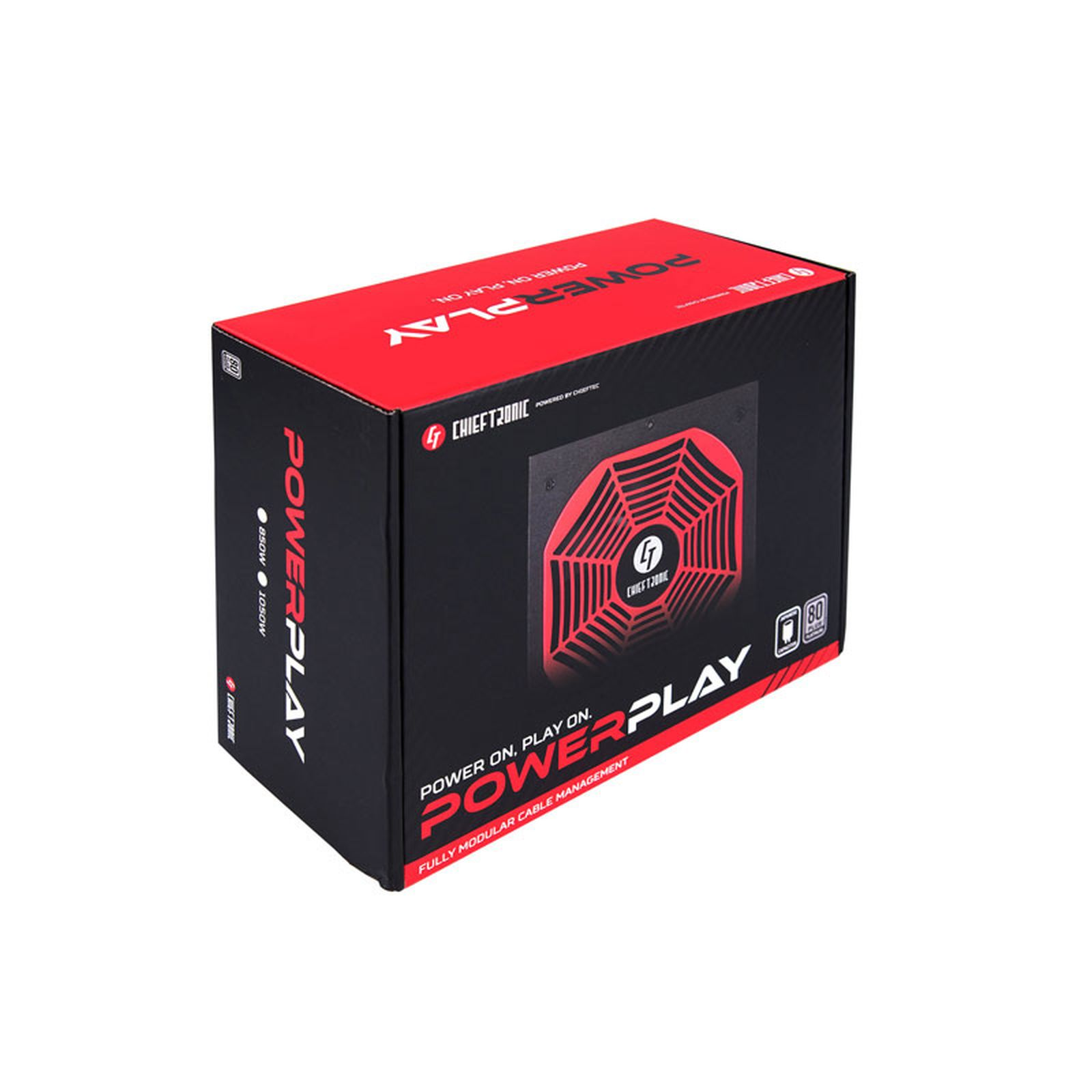 Eine schwarz-rote PowerPlay-Box steht auf einer weißen Oberfläche. Sie hat Text und eine rote Fächerillustration.
