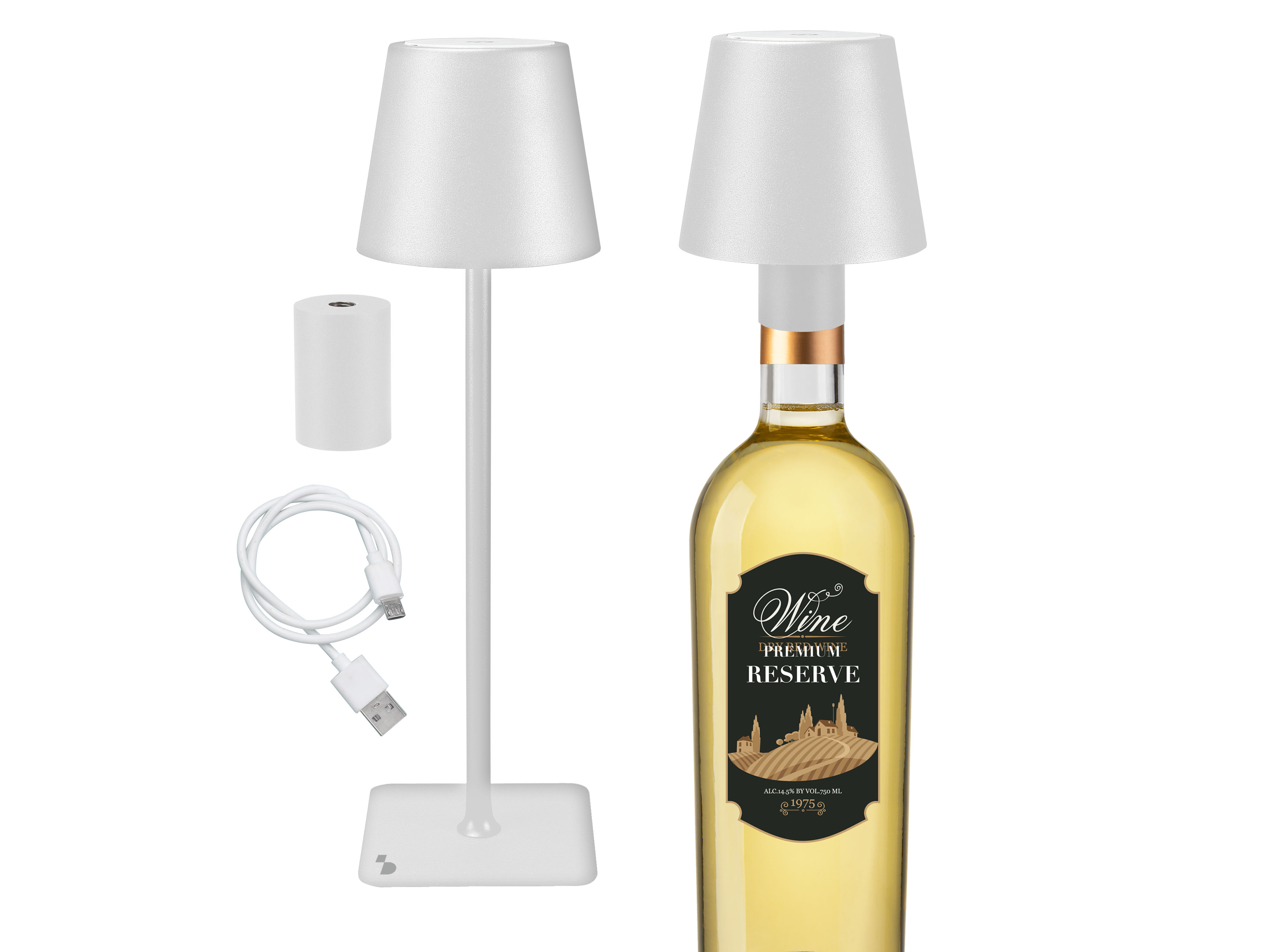 L'immagine mostra due lampade, una bottiglia di vino, un cavo di ricarica e un piccolo cilindro. Tutto su una superficie bianca.