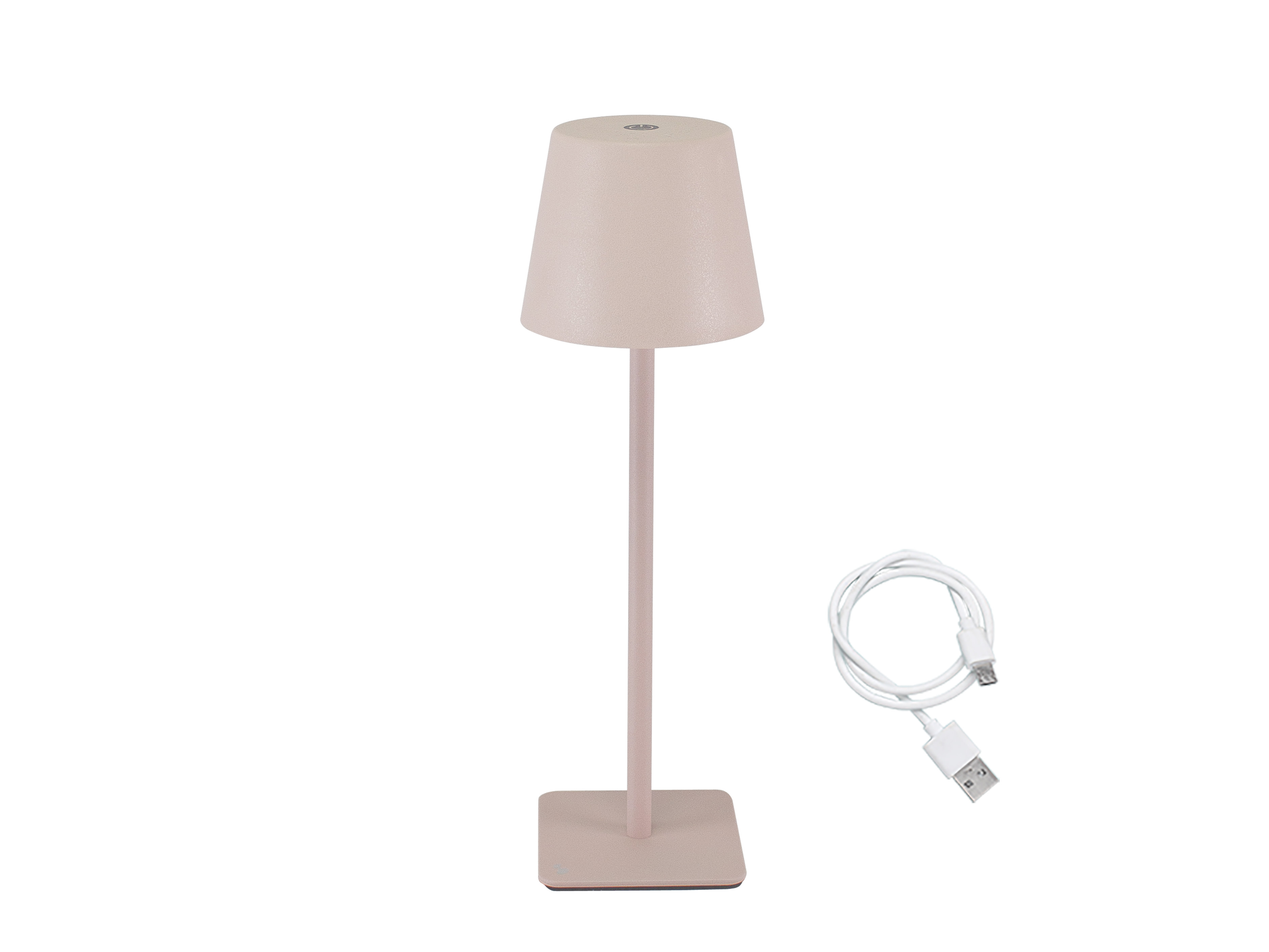 Una lampada da tavolo rosa con paralume. Un cavo USB bianco a destra. Tutto su sfondo bianco.