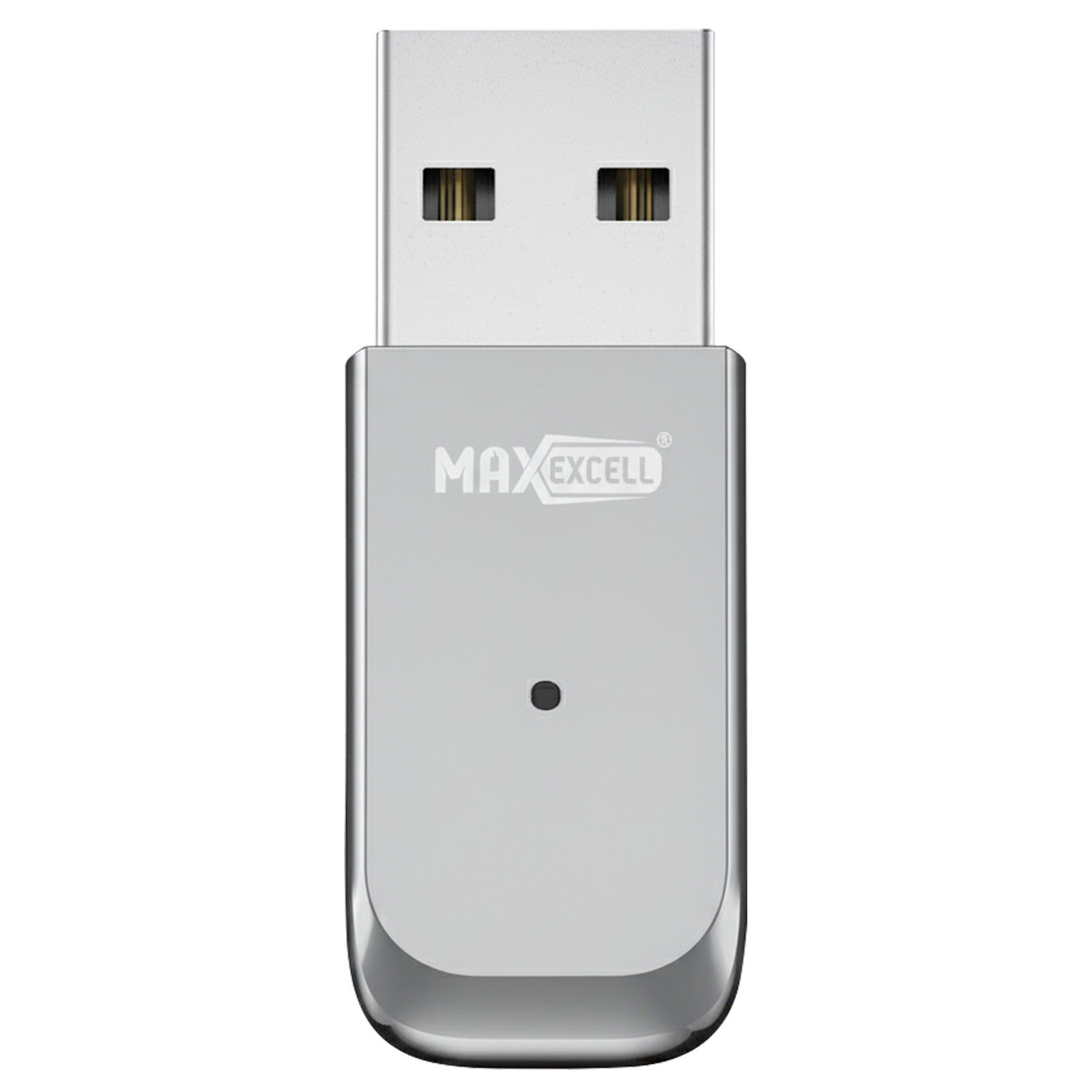 Un adaptador USB plateado. La marca MAX EXCELL está impresa en el frente. Tiene un pequeño punto negro.