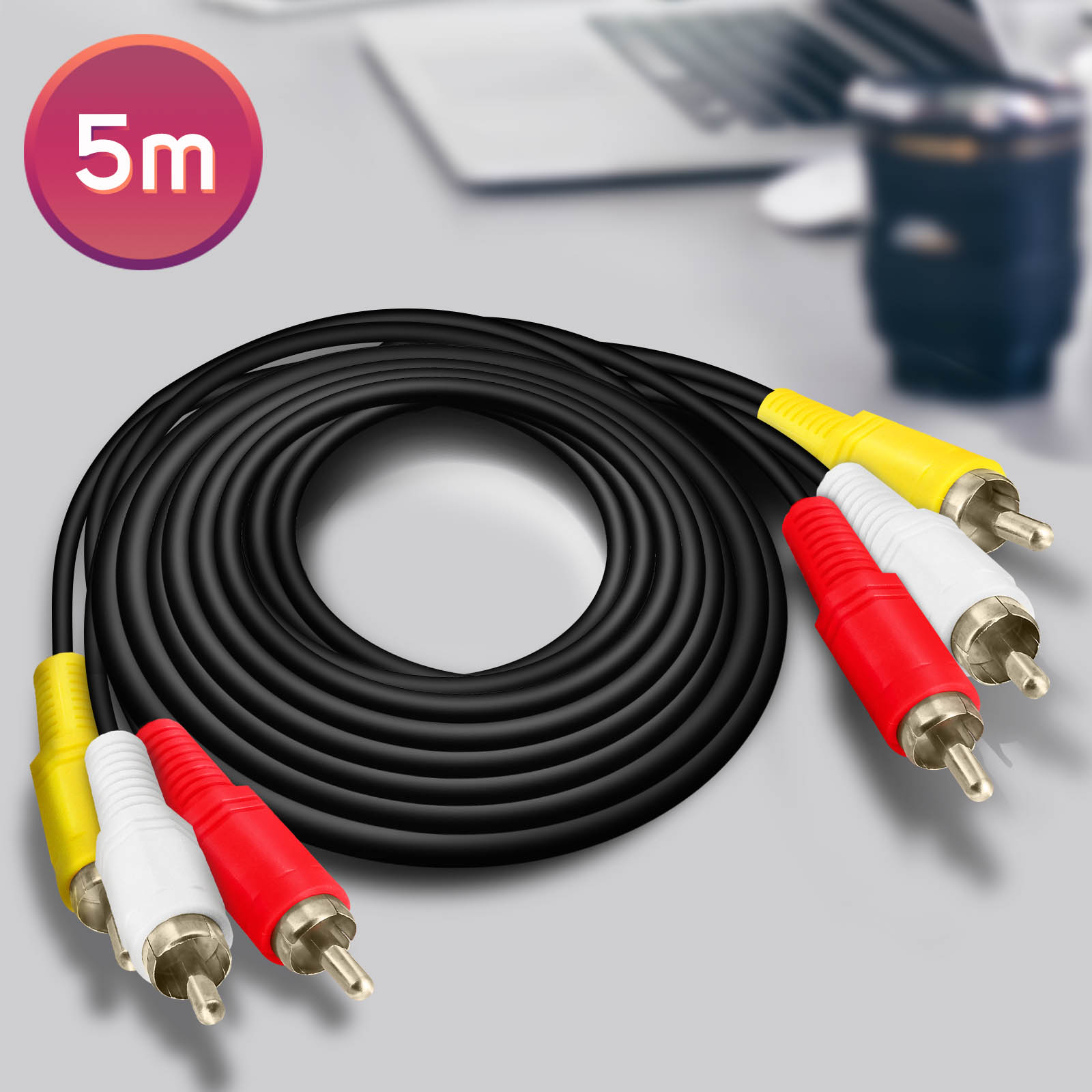 Ein gerolltes schwarzes Cinch-Kabel mit roten, weißen und gelben Steckern. Ein roter Kreis zeigt '5m'.